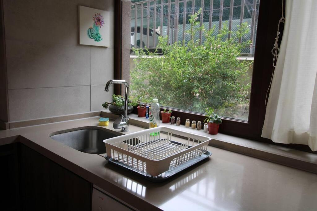 TuArriendoCL-MPHA106 Gran Depto en Pto Varas 3D2B 6PAX sin vista primer piso con jardin