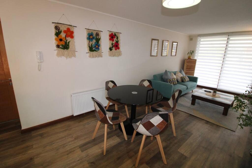 TuArriendoCL-MPHA106 Gran Depto en Pto Varas 3D2B 6PAX sin vista primer piso con jardin