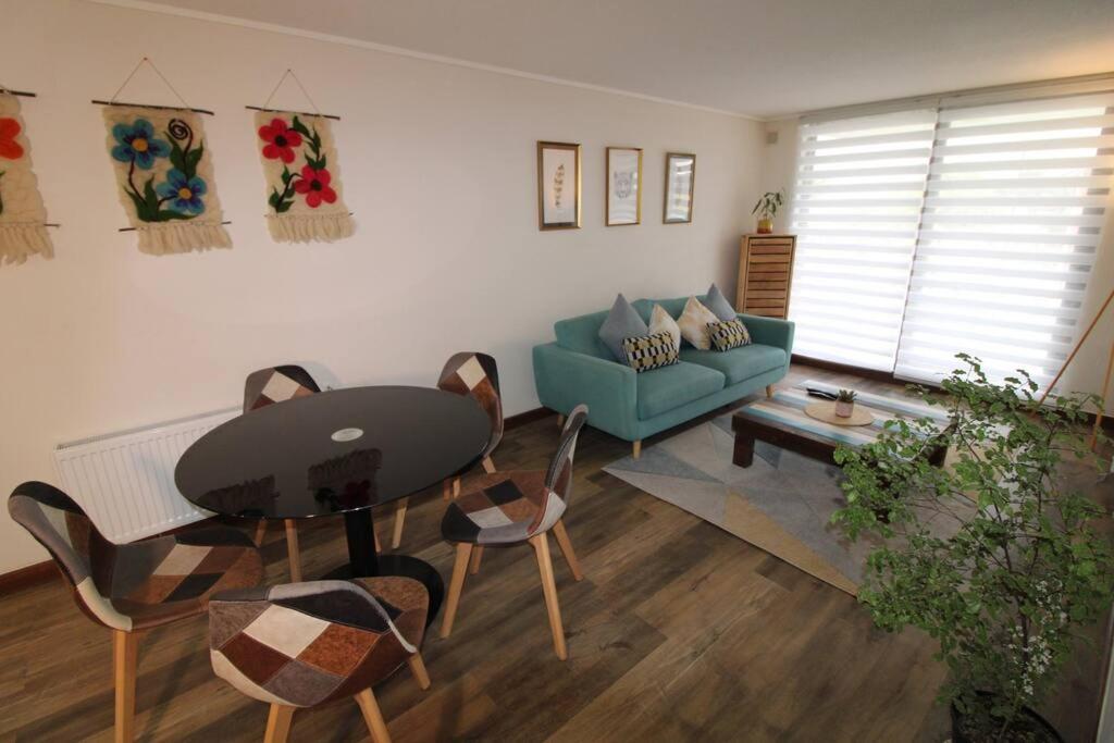 TuArriendoCL-MPHA106 Gran Depto en Pto Varas 3D2B 6PAX sin vista primer piso con jardin