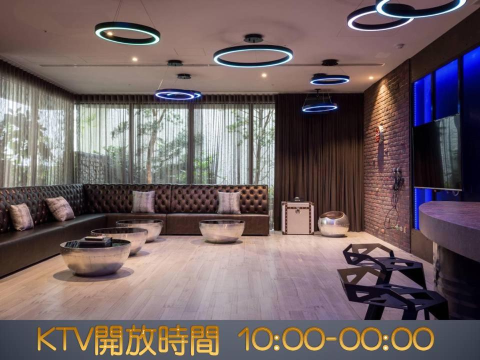 Icolour Villa Motel
