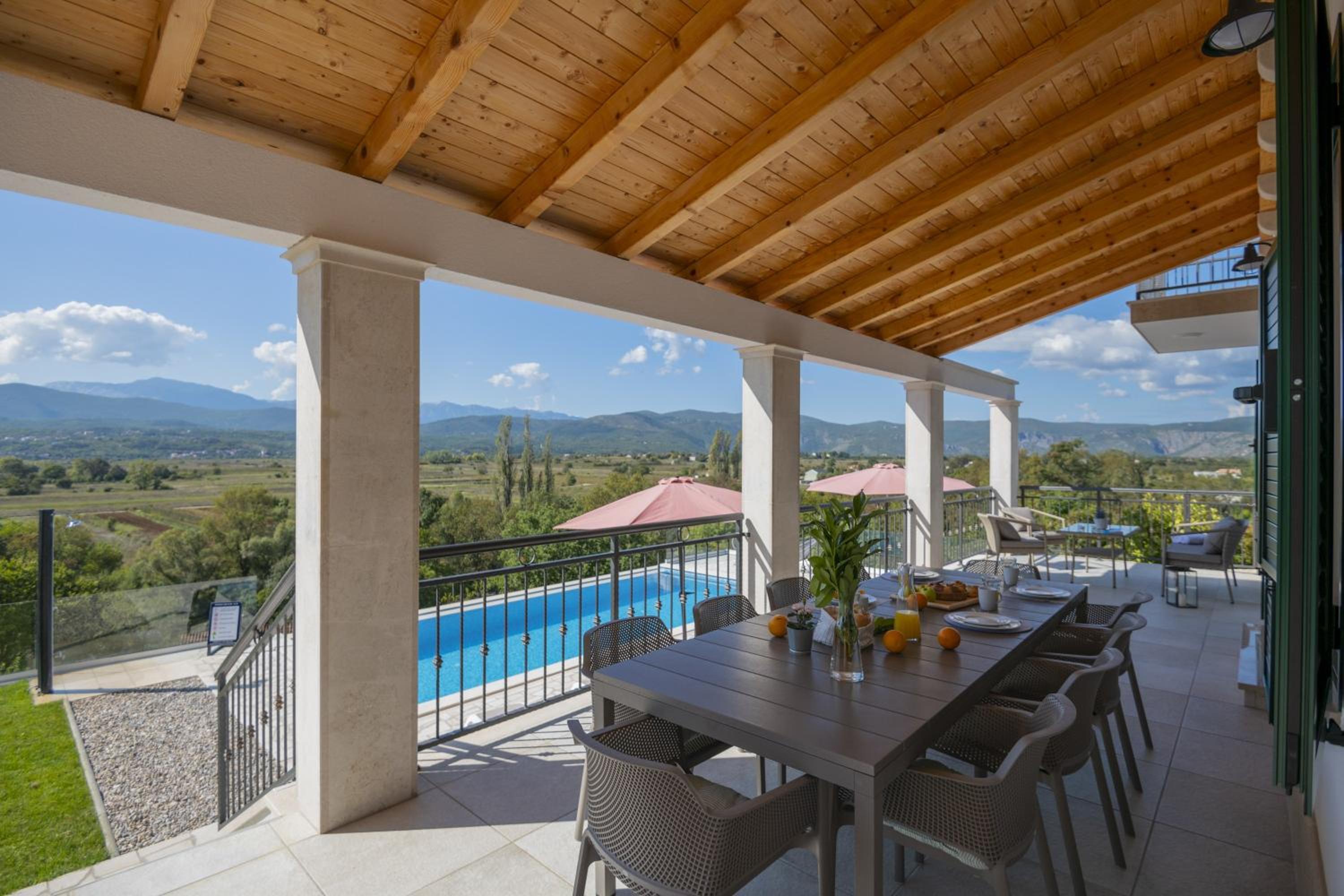 Villa In Excelsis