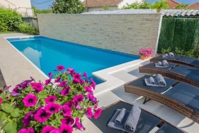 Villa Barbara Apartments with heated pool view 5