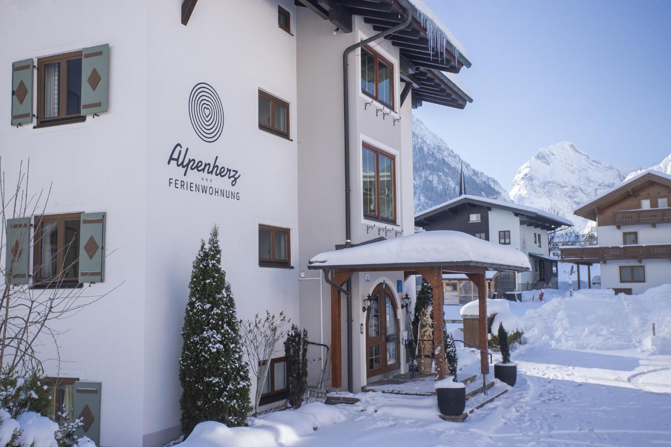 Alpenherz Ferienwohnungen view 2