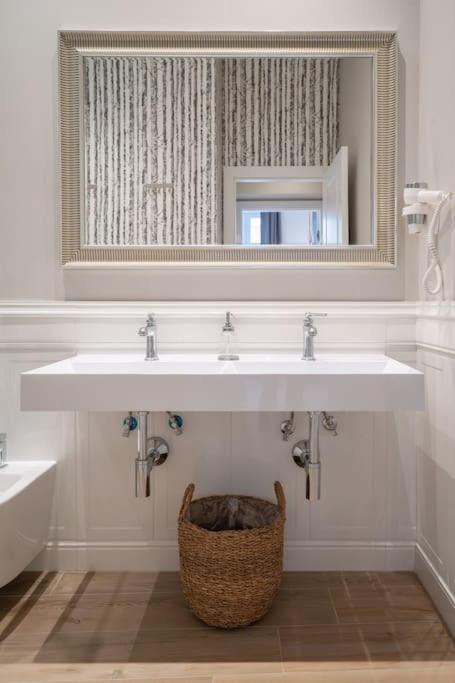 ROME City Center Apartment II