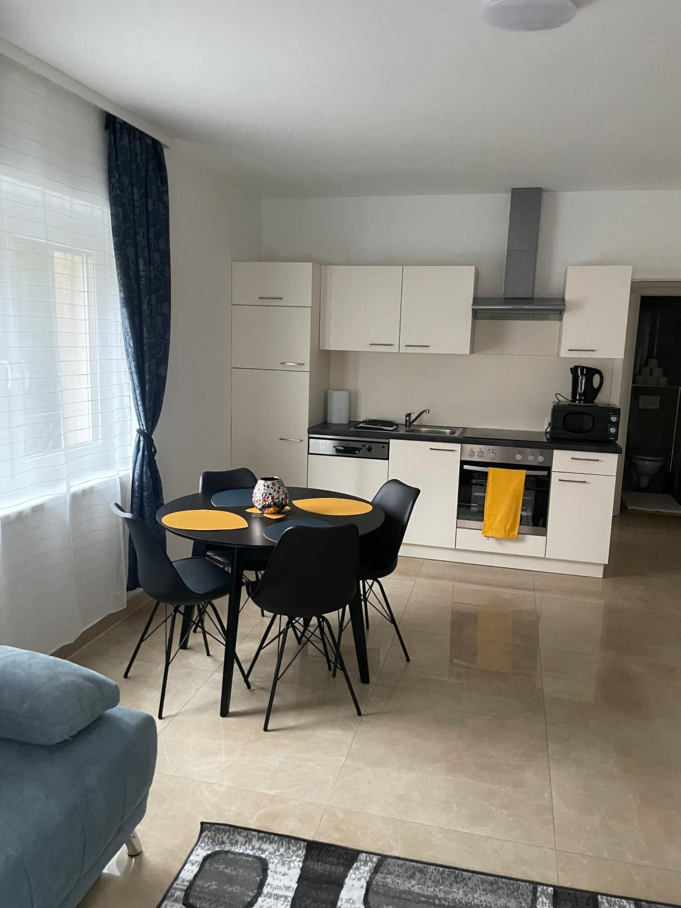SEOS Self Check in ,Gratis parken,Apartment mit Schlaf Zimmer und StudioApartmet