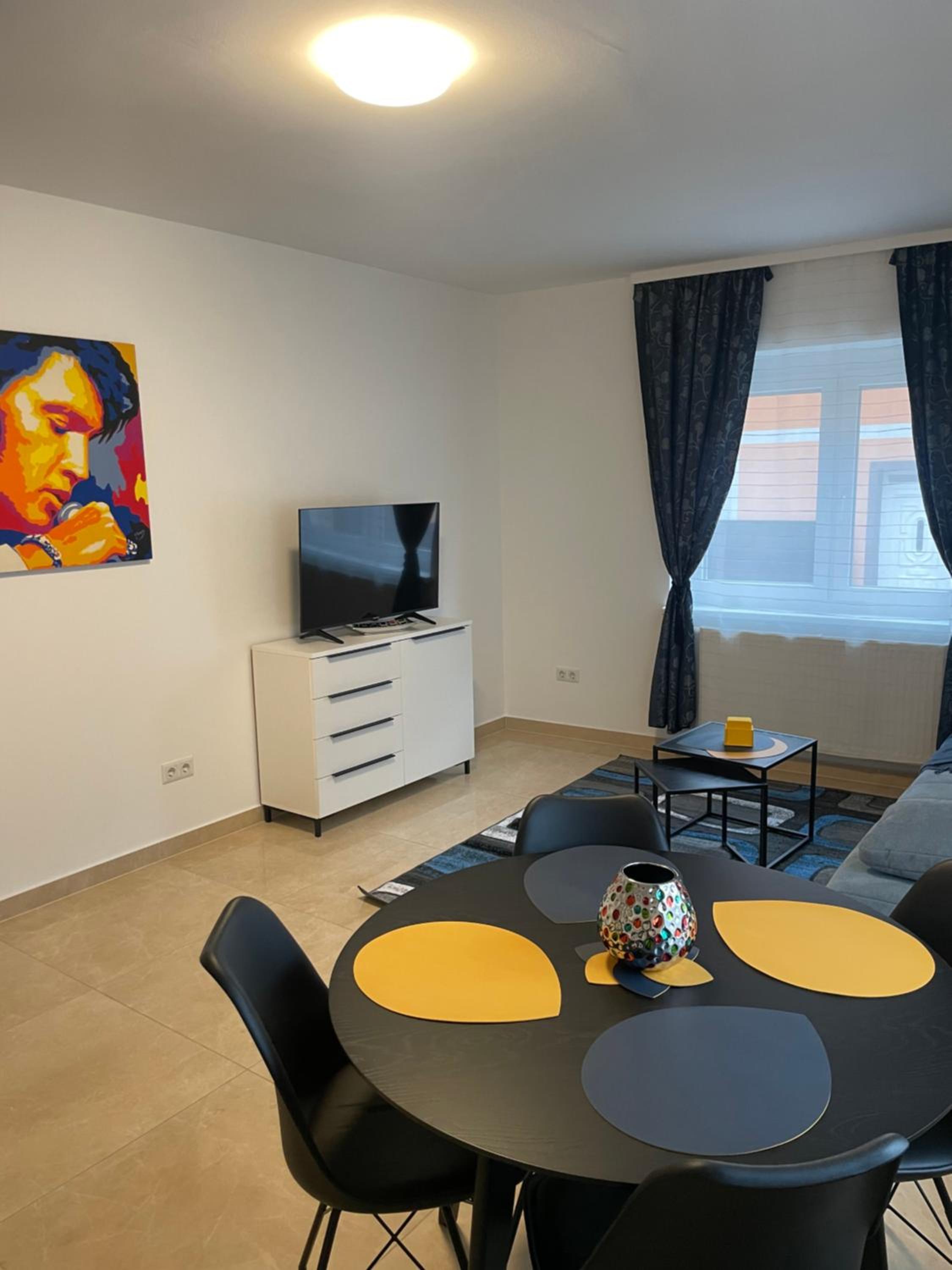 SEOS Self Check in ,Gratis parken,Apartment mit Schlaf Zimmer und StudioApartmet