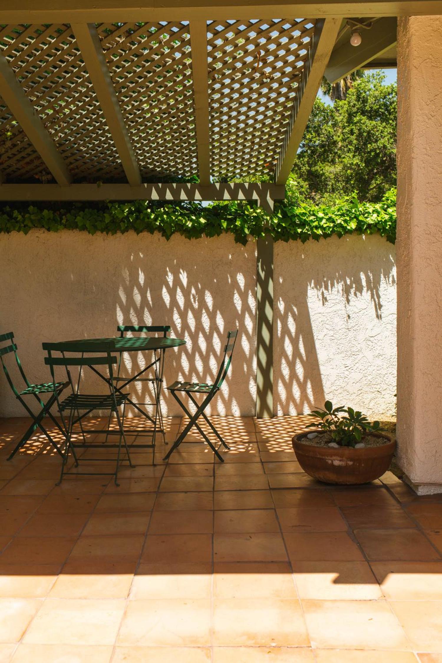 Ojai Vacations - Hummingbird Inn - Property Image 9