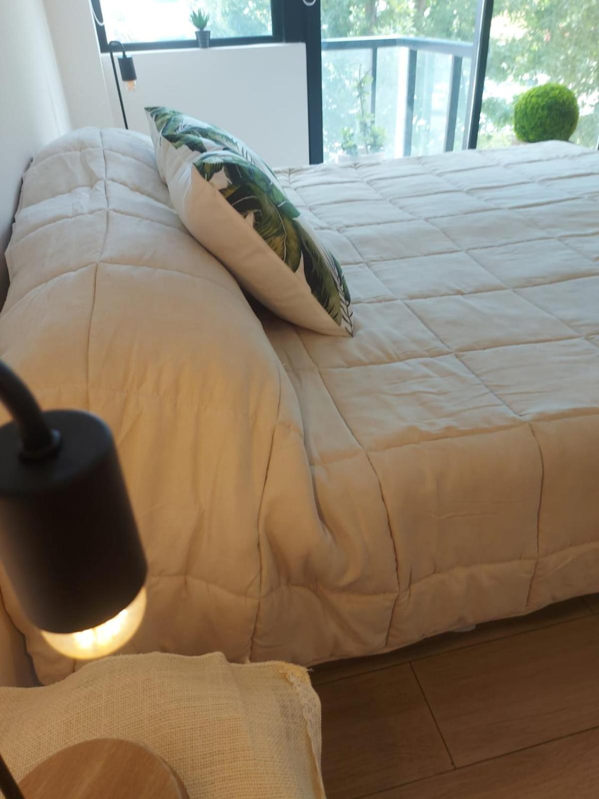 Hermoso depto nuevo con aire acondicionado!!