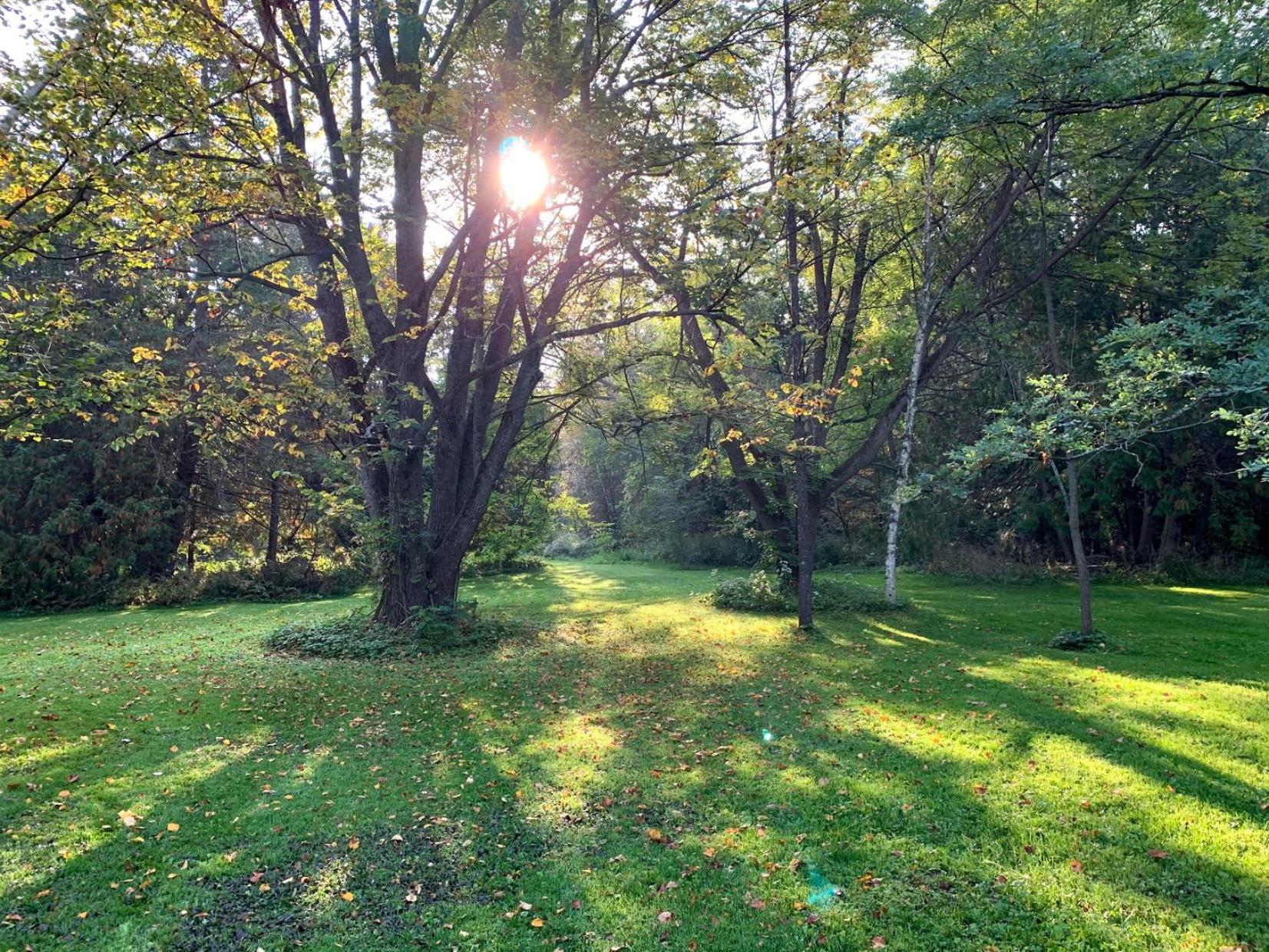 La Datcha 20 Acres Private Spa, with Pool, Jacuzzi & Wood Burning Sauna