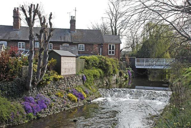 Millwright Villa - sleeps 7 view 3