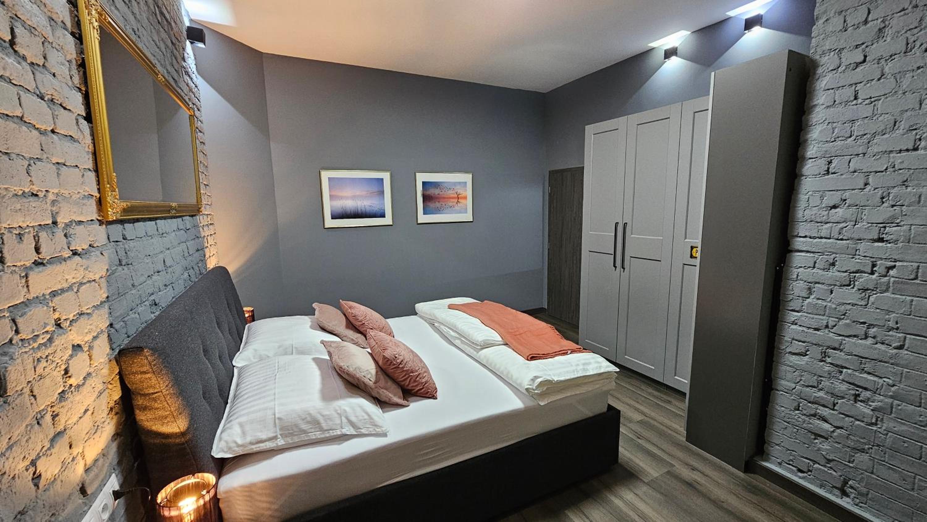 Apartment Silver 313