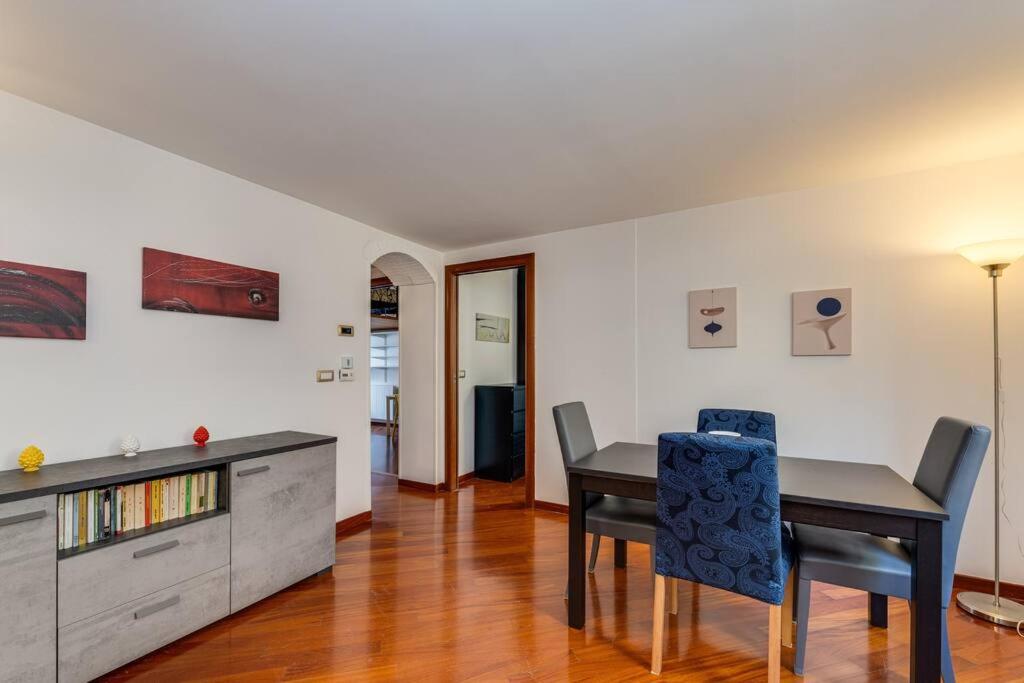 Spanish Steps Stylish Apartment