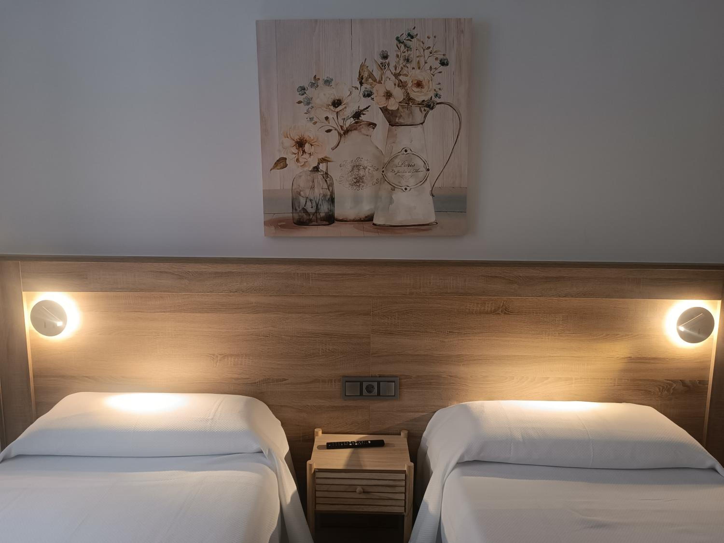 ApartamentosTuristicos Avila Puerta del Alcazar 0-1