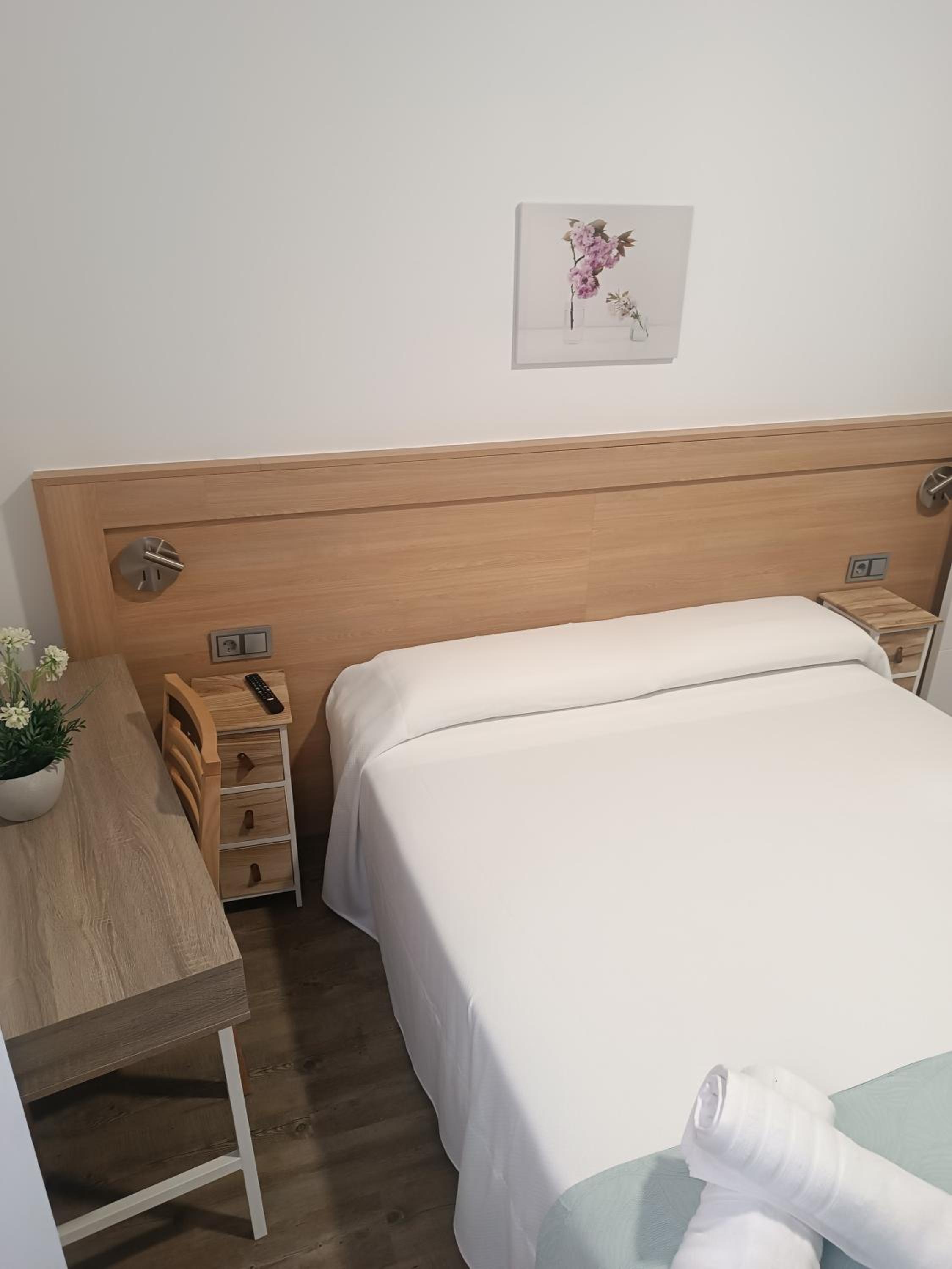 ApartamentosTuristicos Avila Puerta del Alcazar 0-1