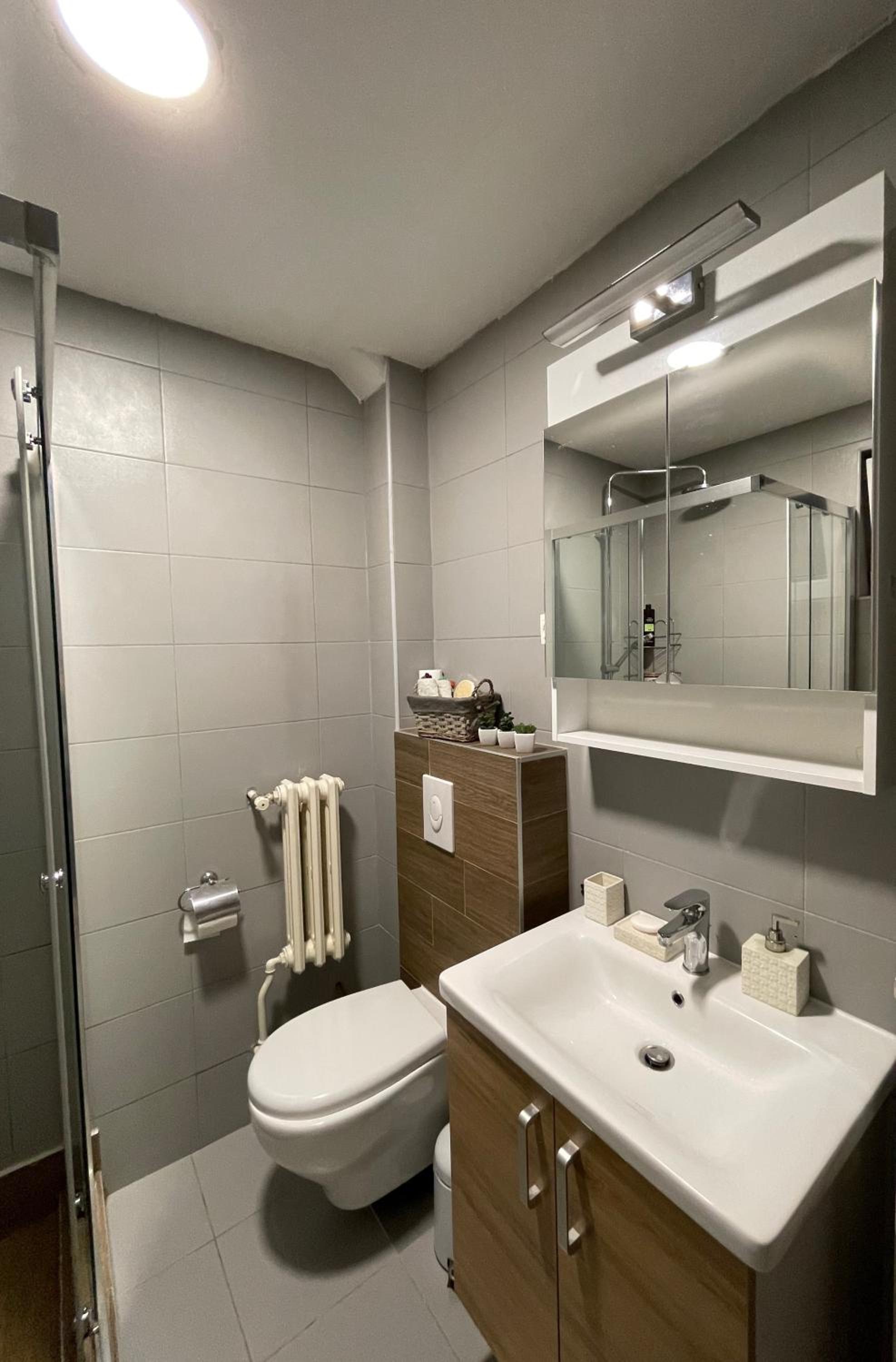 Ruby Luxury Central Apartment