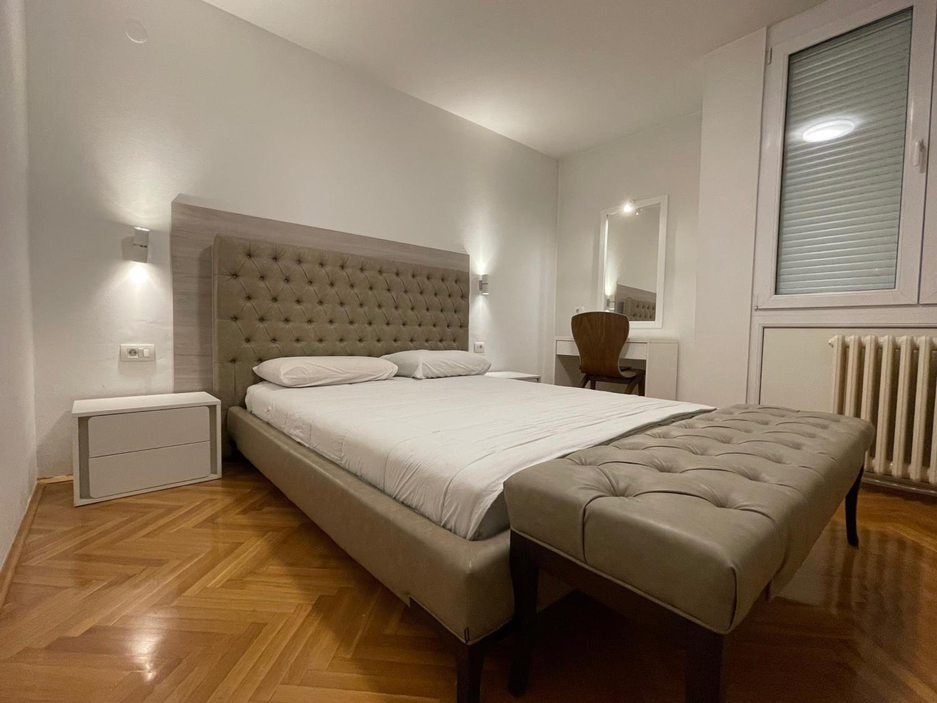 Ruby Luxury Central Apartment