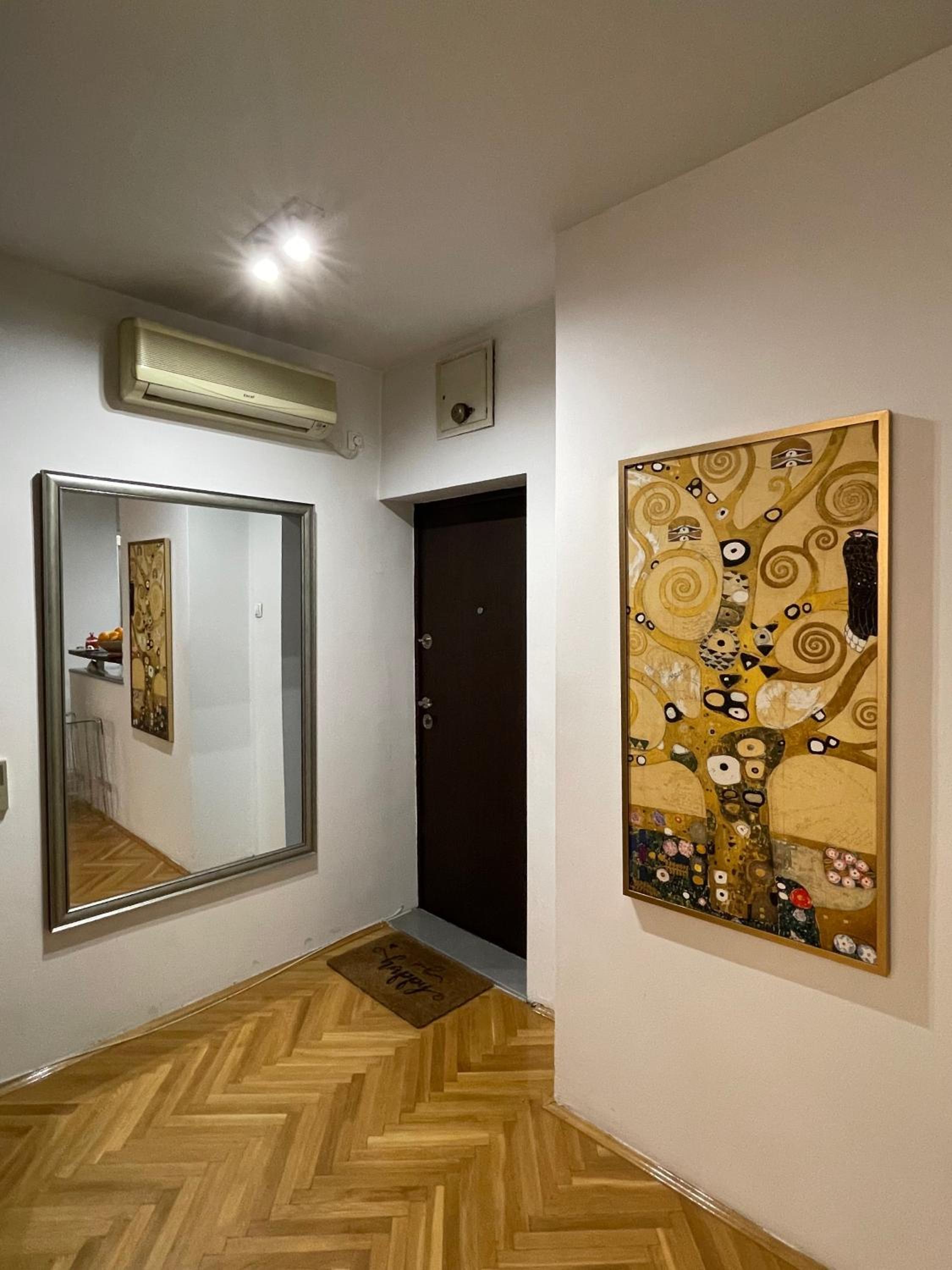 Ruby Luxury Central Apartment