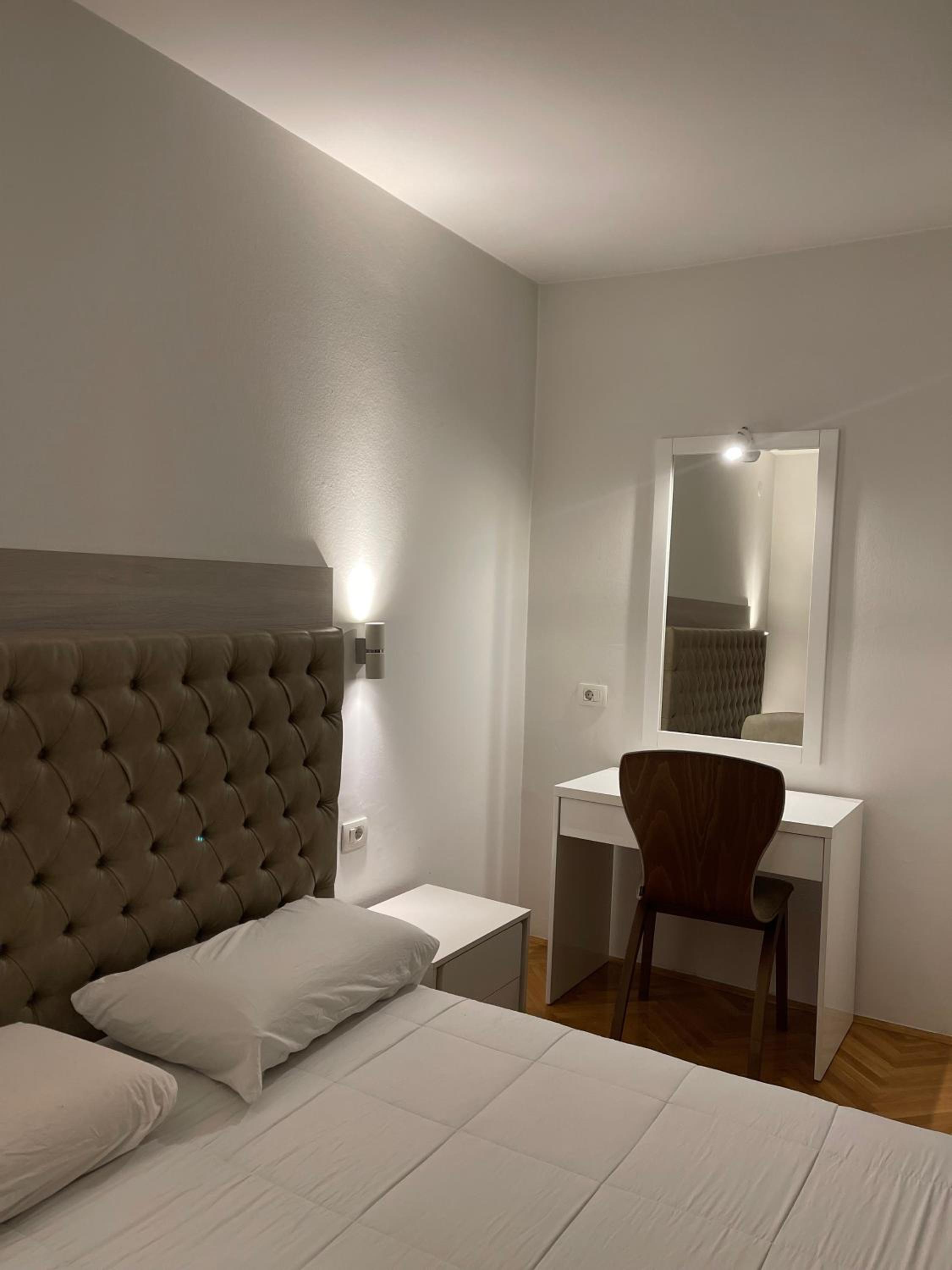 Ruby Luxury Central Apartment