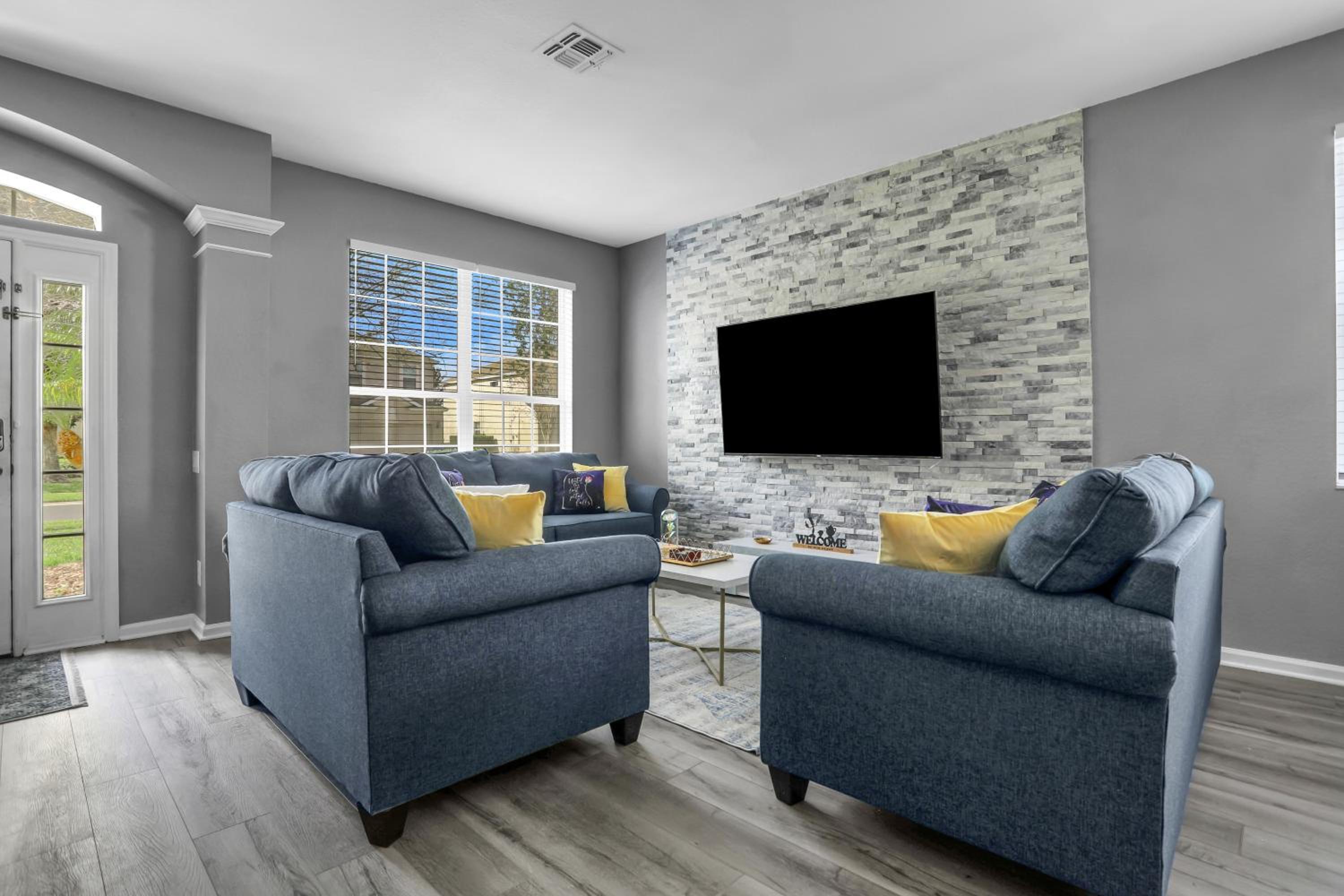 Themed Luxury 6BR Getaway with Resort Amenities