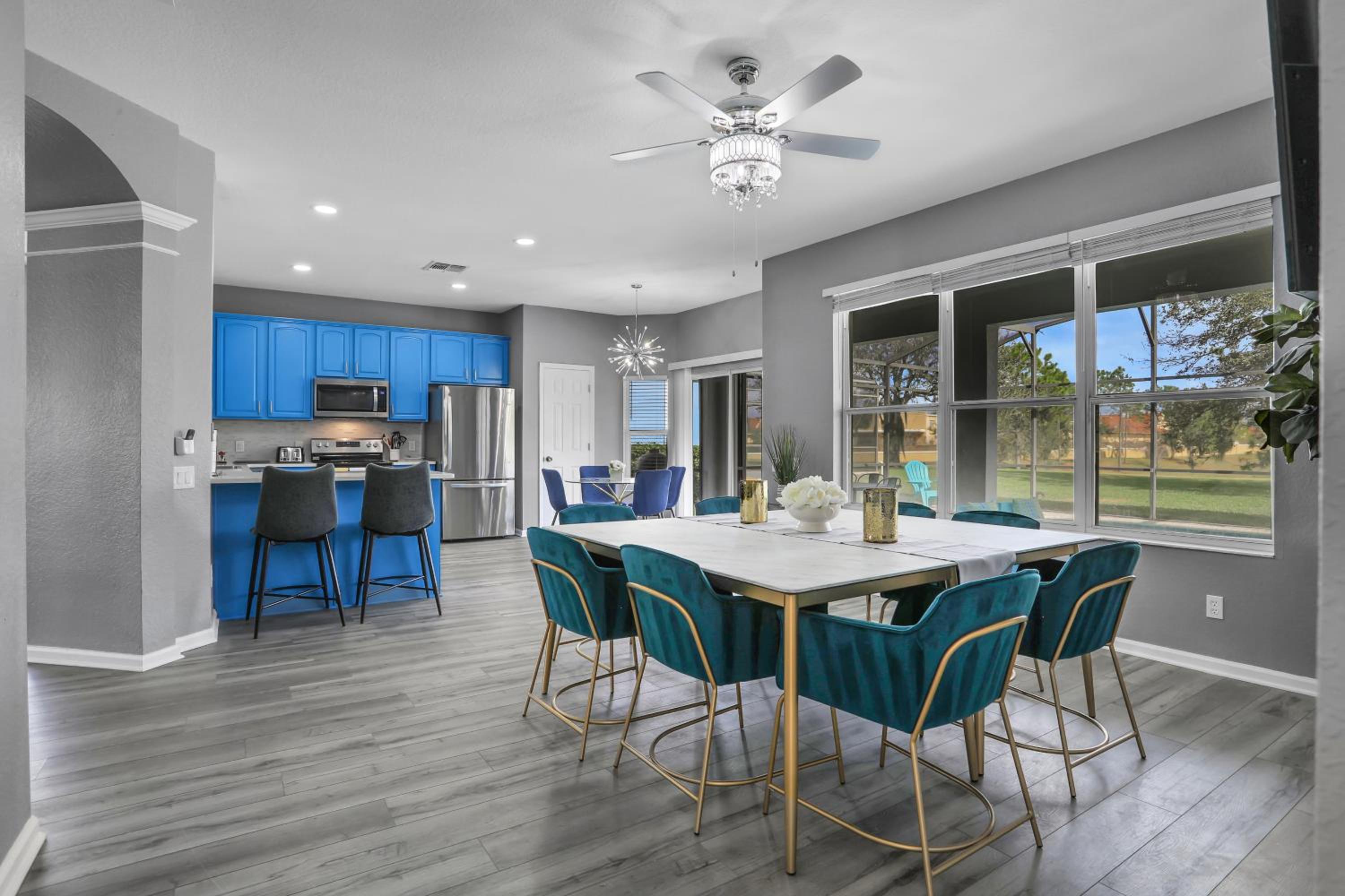 Themed Luxury 6BR Getaway with Resort Amenities