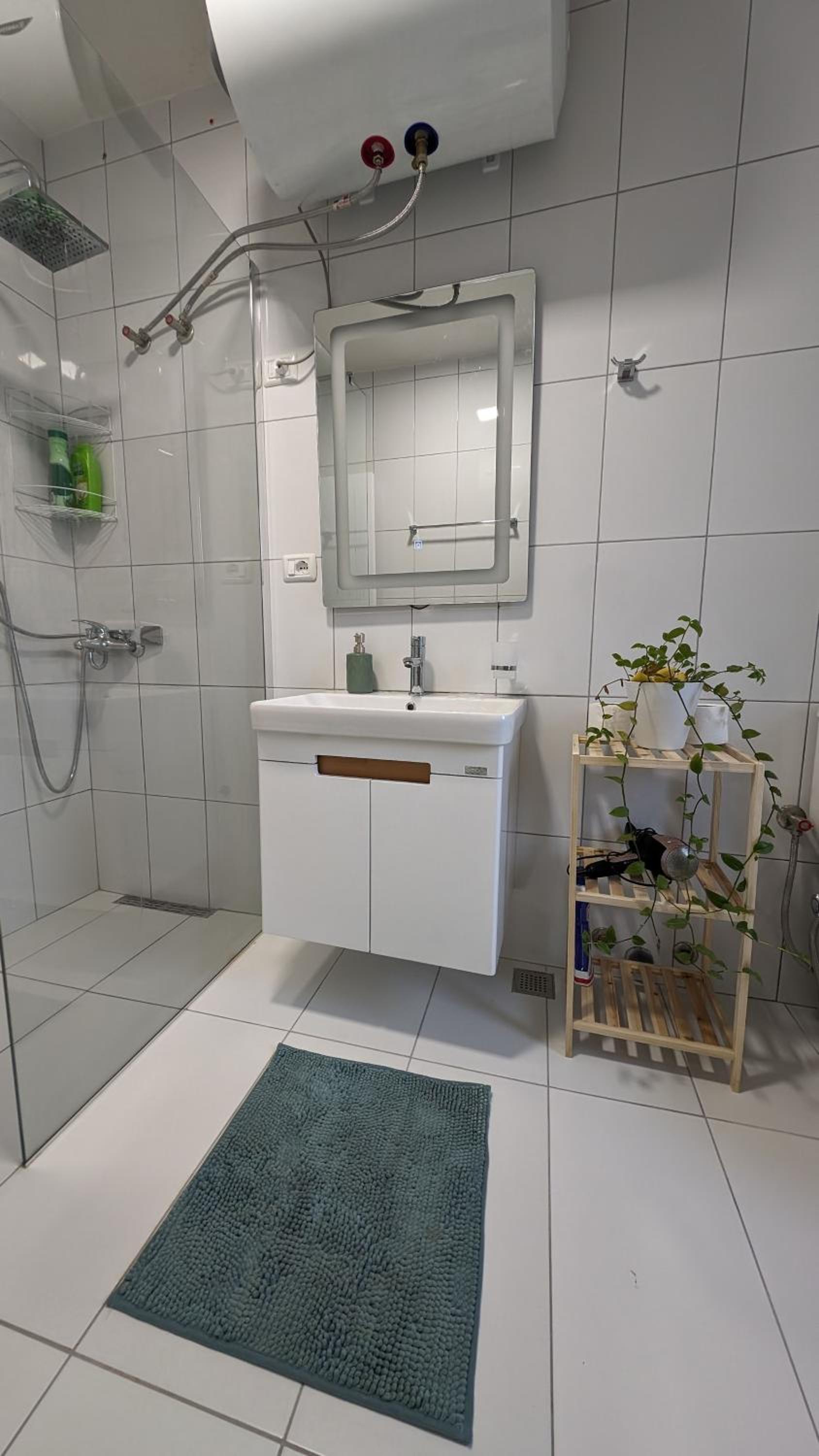 Modern Cozy Apartment 10 Min Walk to Skanderbeg Square