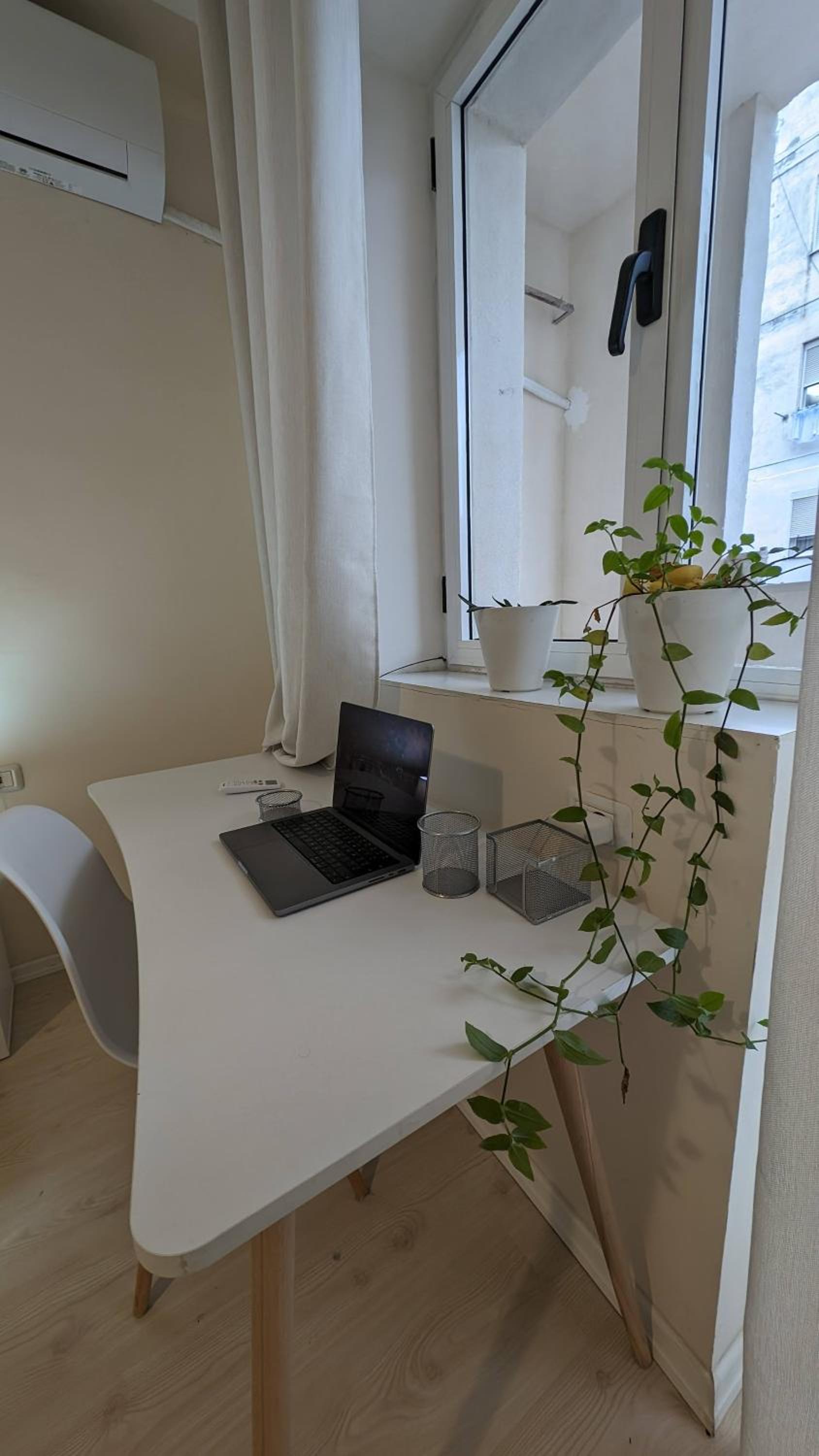 Modern Cozy Apartment 10 Min Walk to Skanderbeg Square