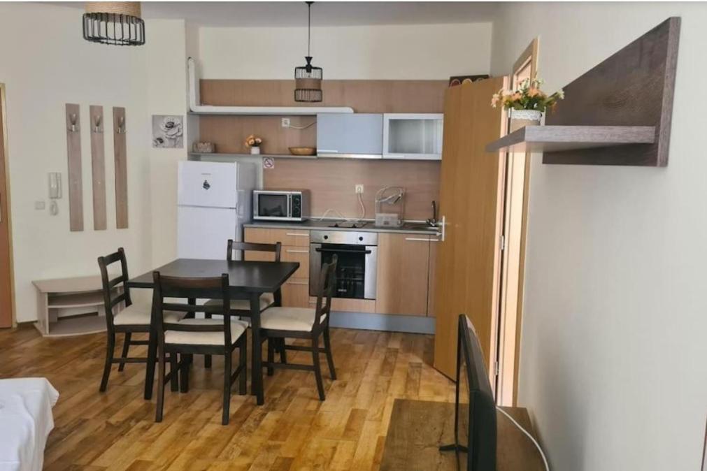 Apartment Oasis A4 Kamchia