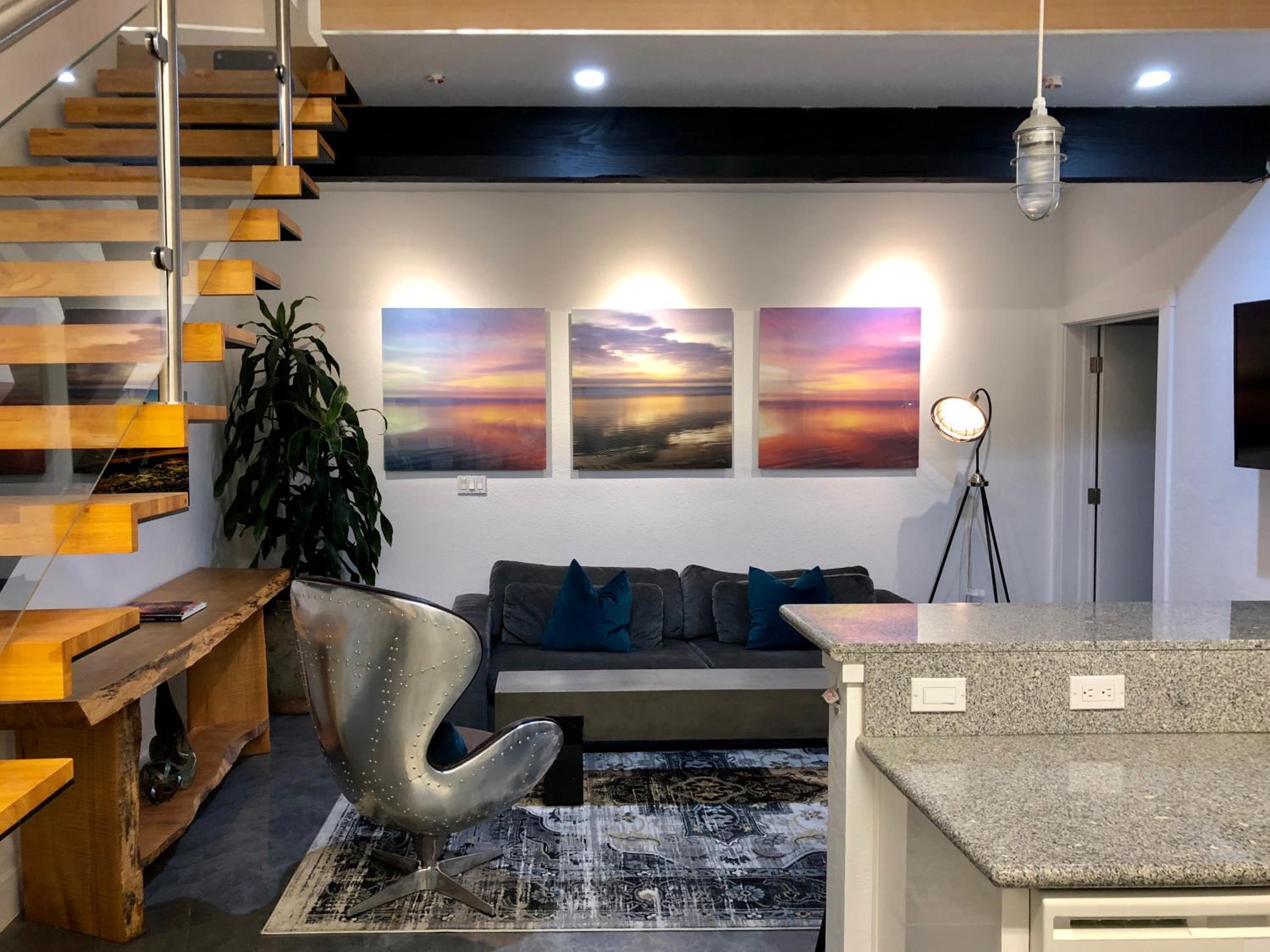 Petaluma Vacations - Petaluma Warehouse Lofts Unit C - Property Image 2