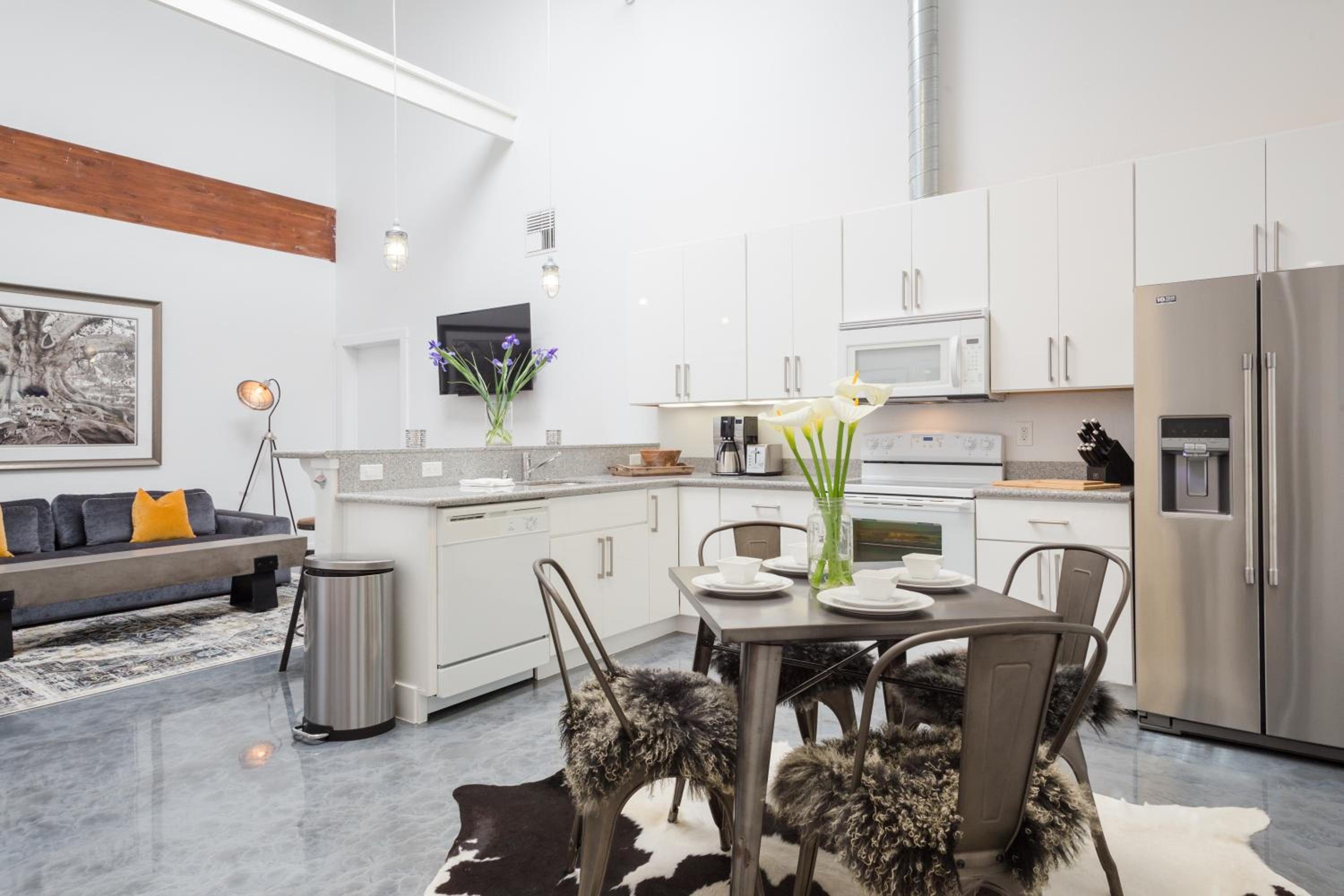 Petaluma Vacations - Petaluma Warehouse Lofts Unit C - Property Image 20