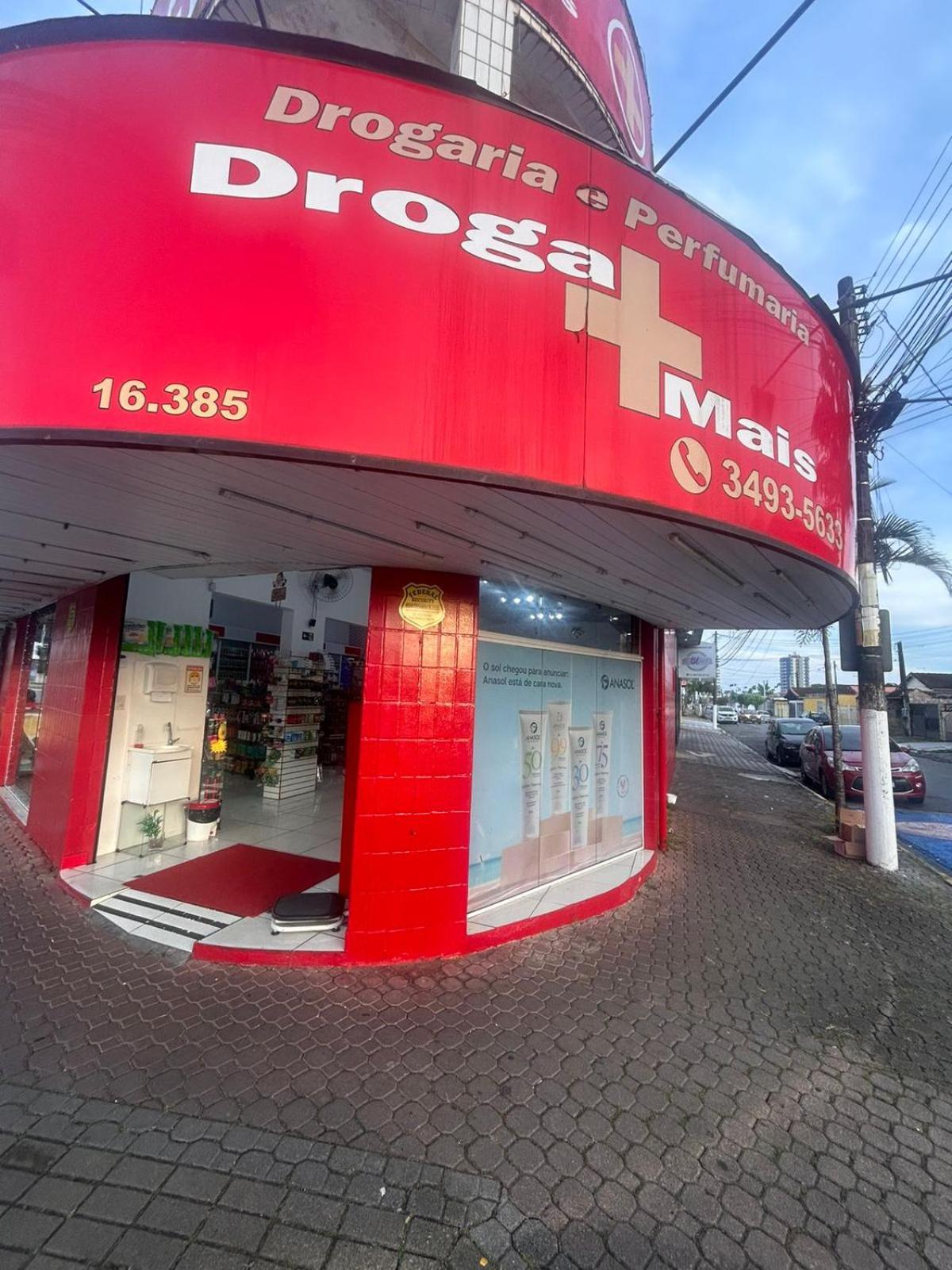 APTO BEIRA MAR - ACONCHEGANTE _ VARANDA GOURMET - WIFI - NETFLIX - TV A CABO - PRAIA GRANDE