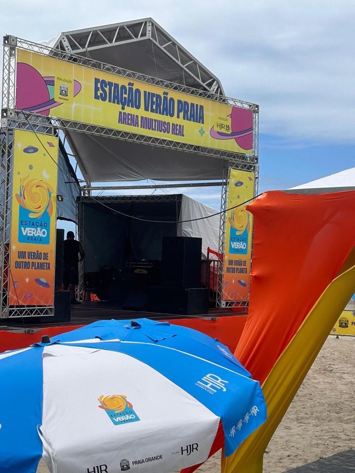 APTO BEIRA MAR - ACONCHEGANTE _ VARANDA GOURMET - WIFI - NETFLIX - TV A CABO - PRAIA GRANDE