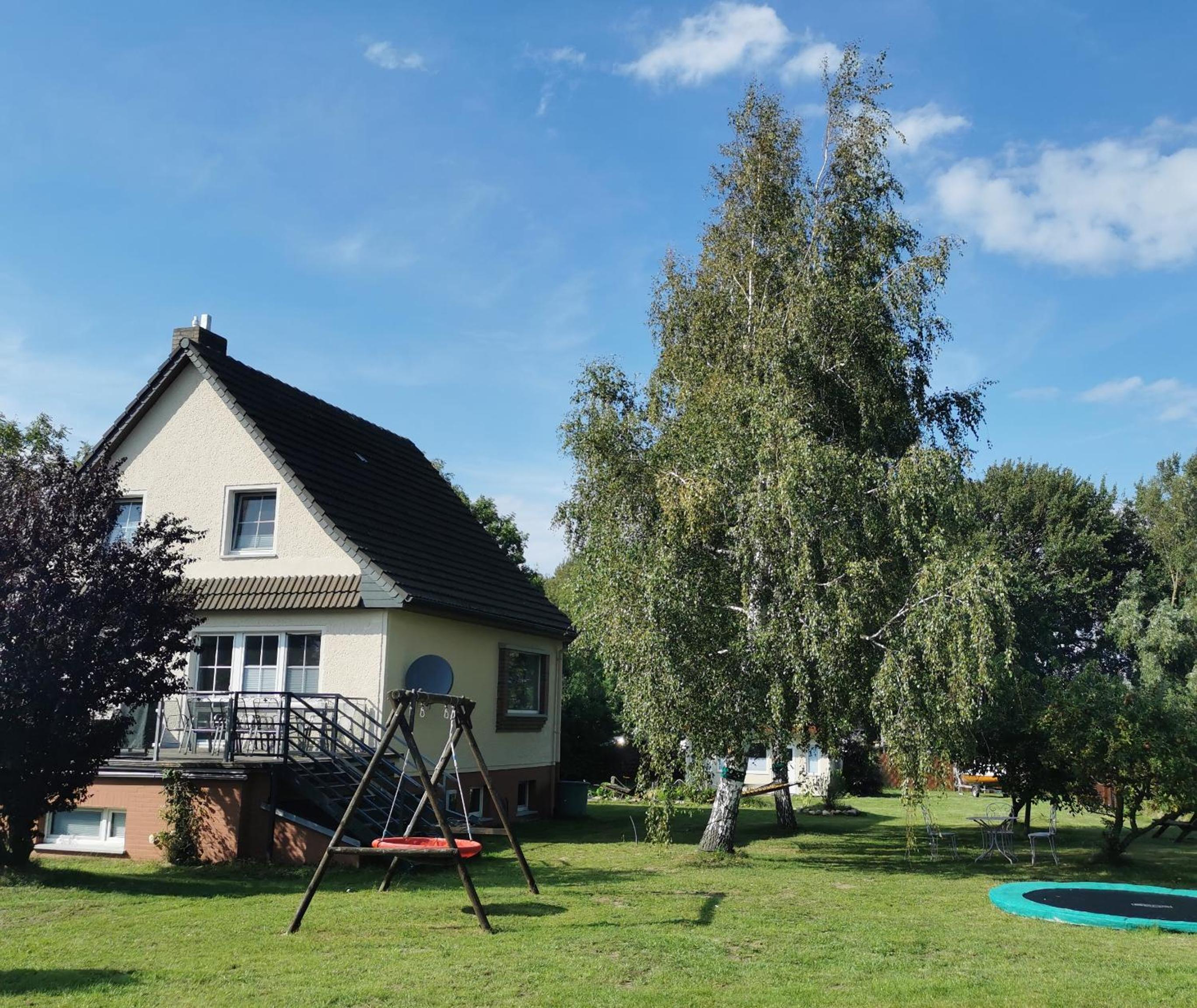 Ruegenferienhaus - Schaprode Hafen