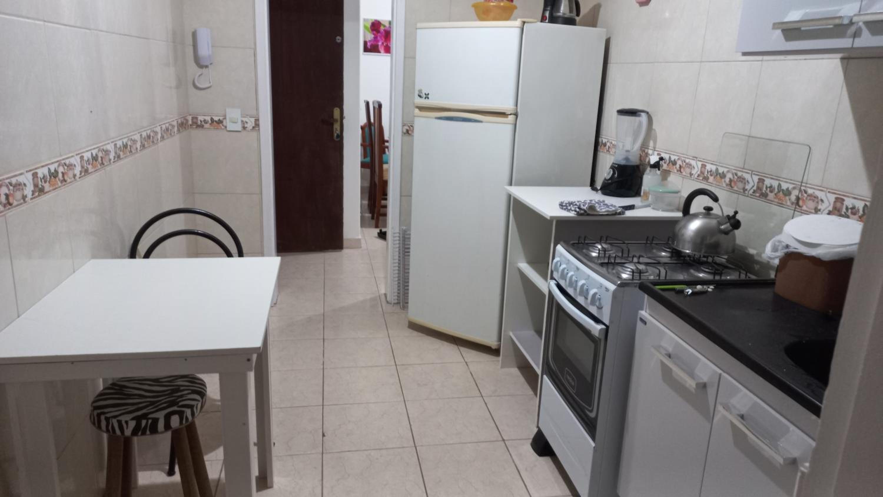 Apartamento com Cozinha Completa em Torres, Perto das 4 Praças e praia view 4