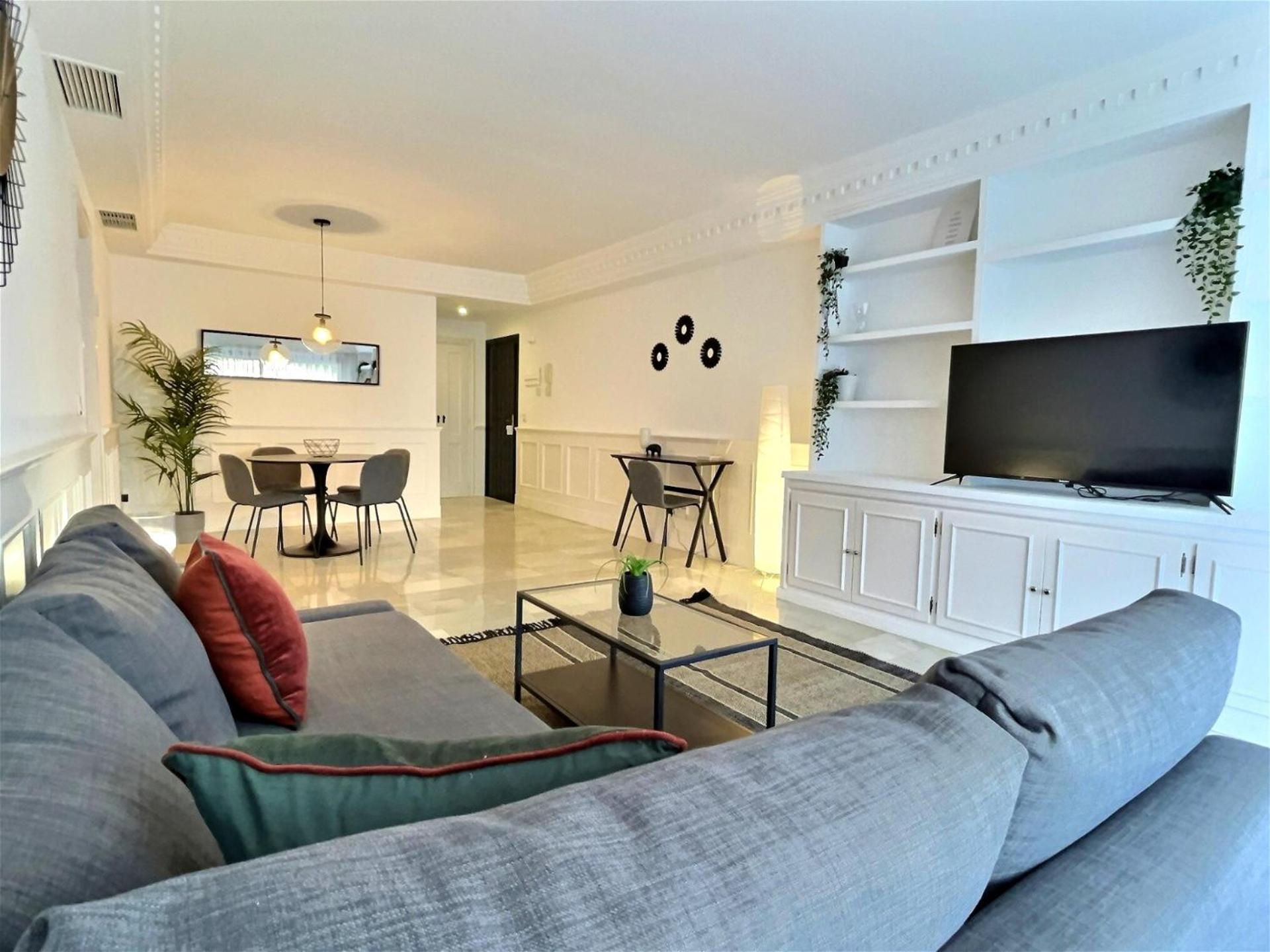 Marbella Vacations - Harbour Heaven 2 Bed, 2 Bath Apartment Steps from Puerto Banus Marina and Beach - Property Image 23
