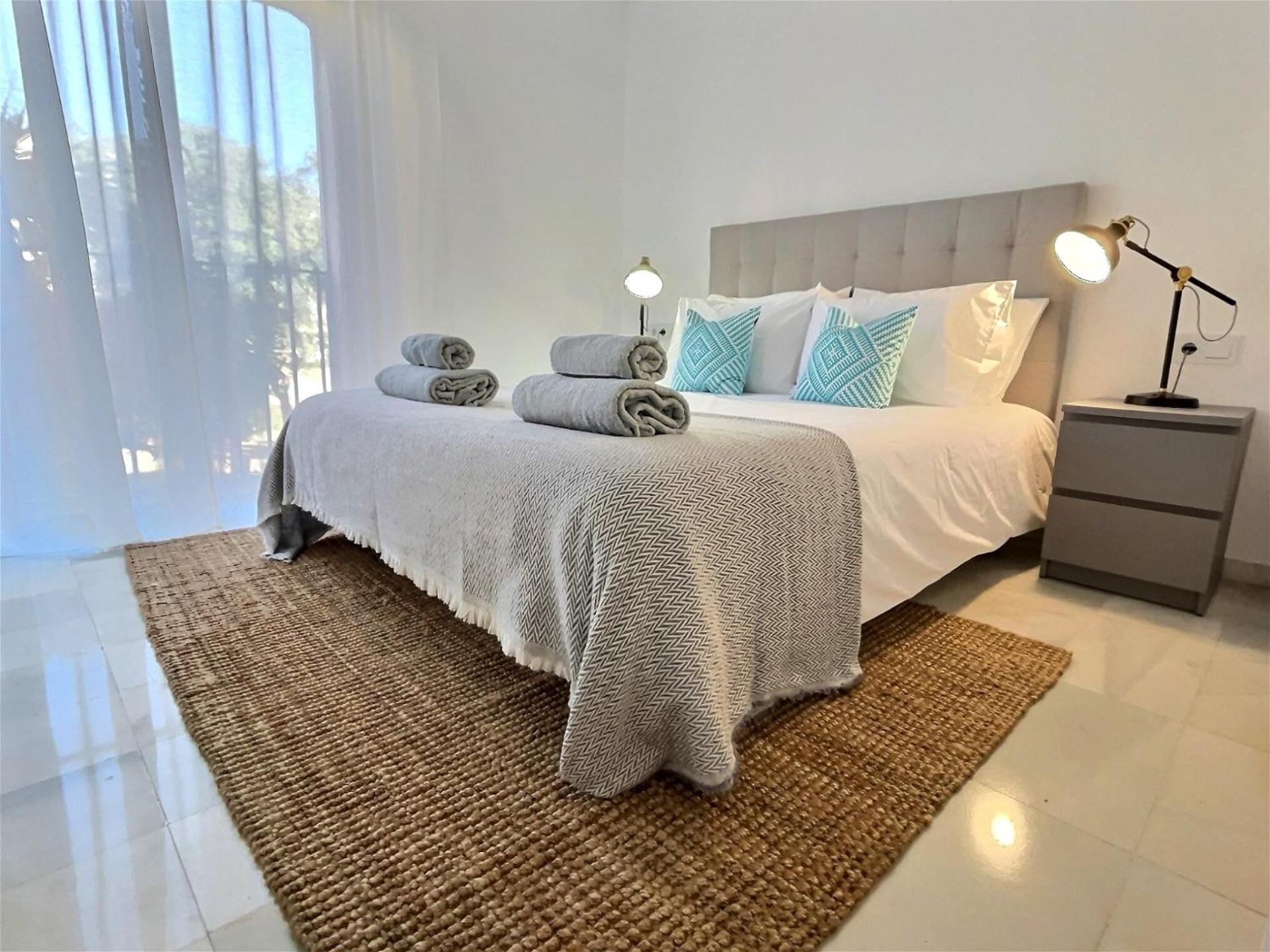 Marbella Vacations - Harbour Heaven 2 Bed, 2 Bath Apartment Steps from Puerto Banus Marina and Beach - Property Image 25