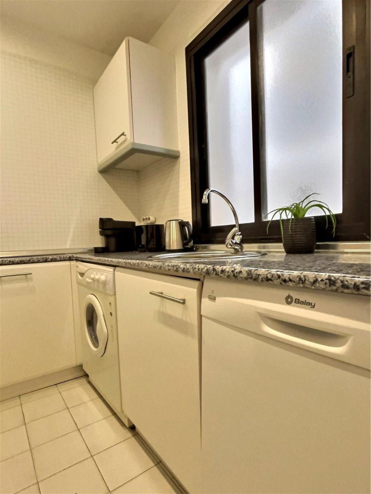 Marbella Vacations - Harbour Heaven 2 Bed, 2 Bath Apartment Steps from Puerto Banus Marina and Beach - Property Image 34