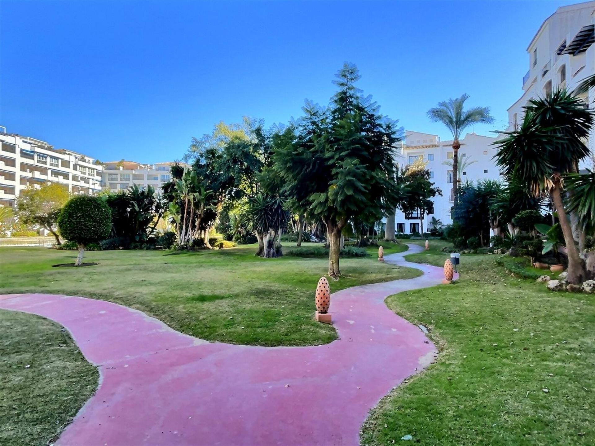 Marbella Vacations - Harbour Heaven 2 Bed, 2 Bath Apartment Steps from Puerto Banus Marina and Beach - Property Image 6