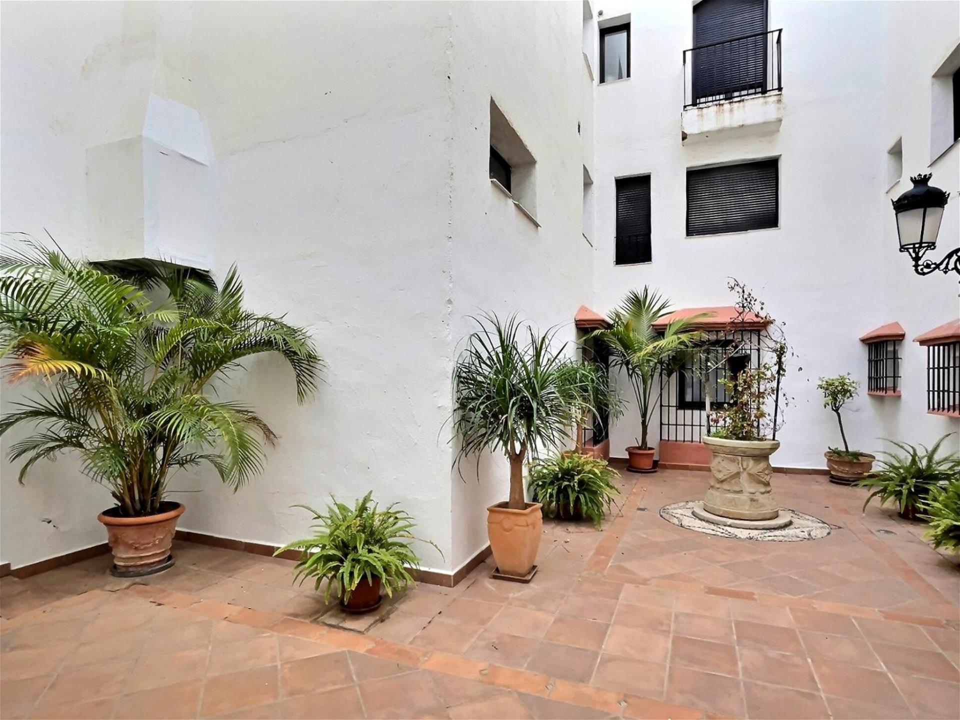 Marbella Vacations - Harbour Heaven 2 Bed, 2 Bath Apartment Steps from Puerto Banus Marina and Beach - Property Image 7