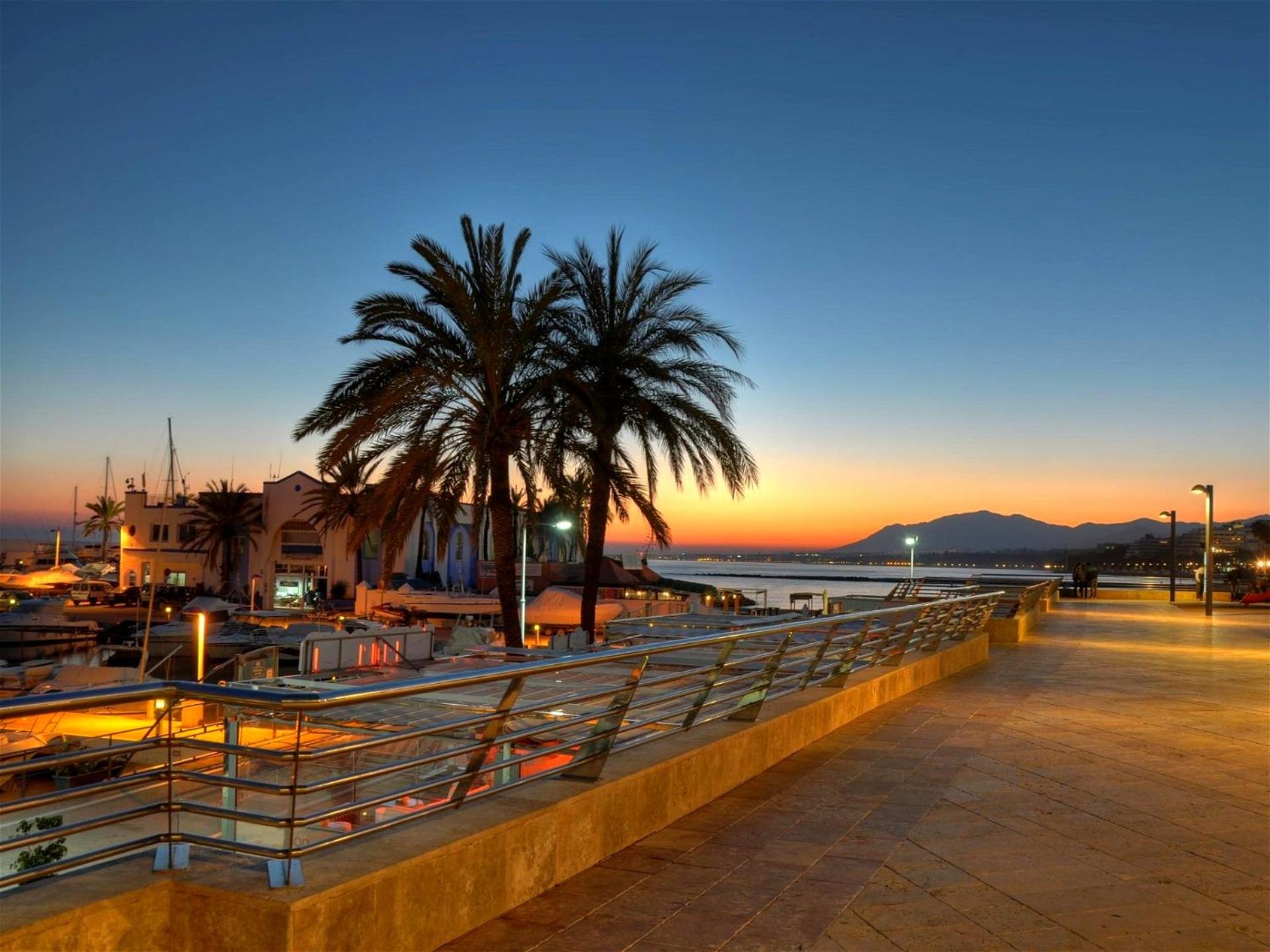 Marbella Vacations - Harbour Heaven 2 Bed, 2 Bath Apartment Steps from Puerto Banus Marina and Beach - Property Image 17