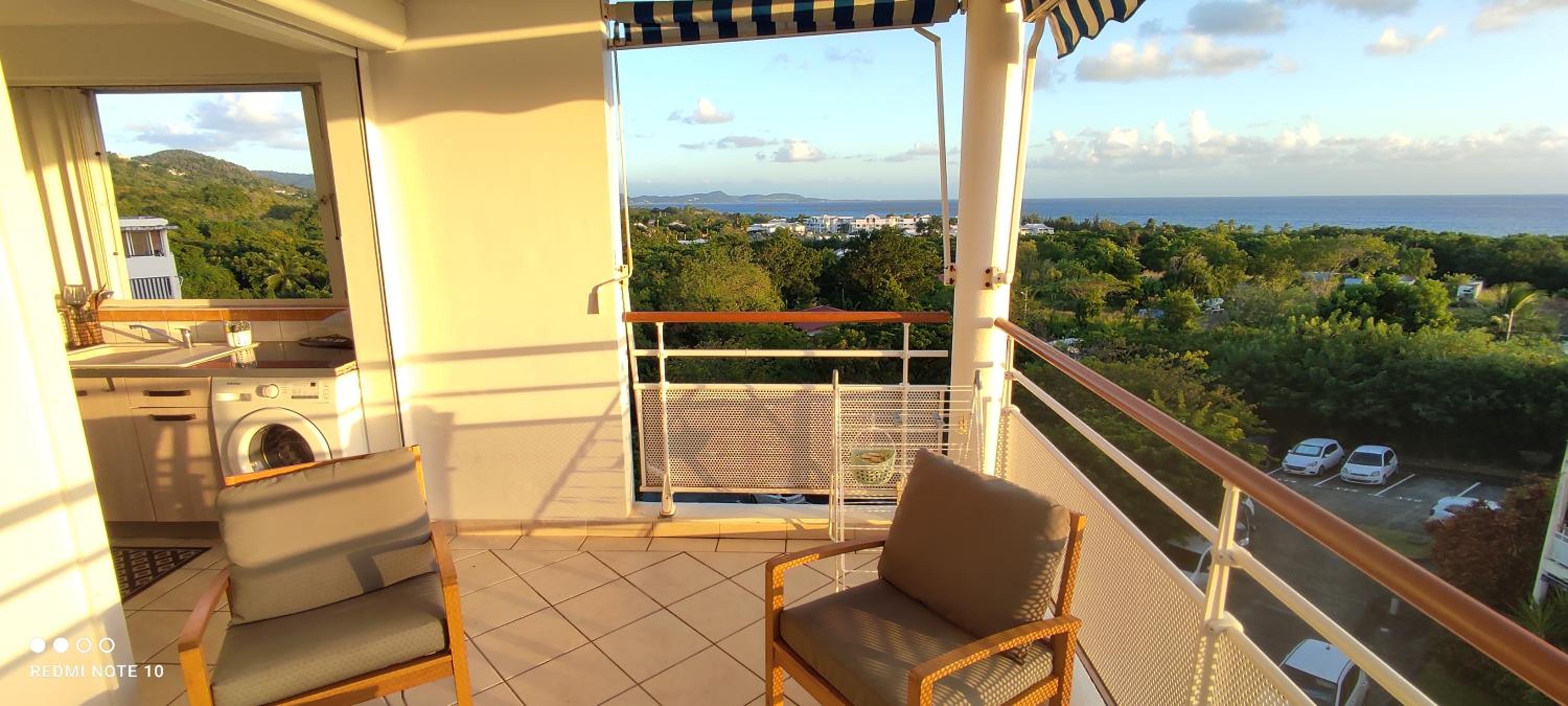 PETITE YOLE VUE MER