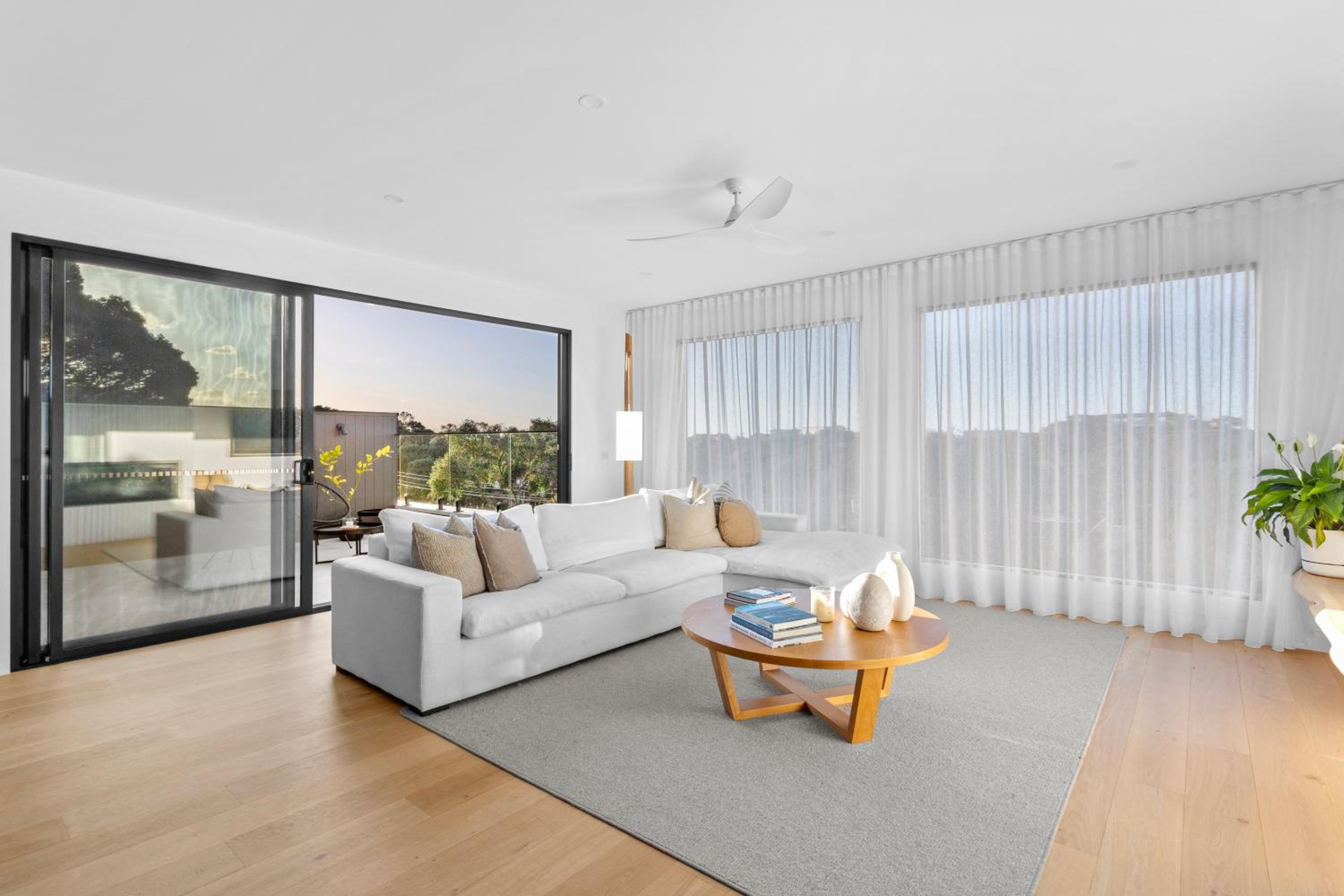 Panoramic Bayview Luxe
