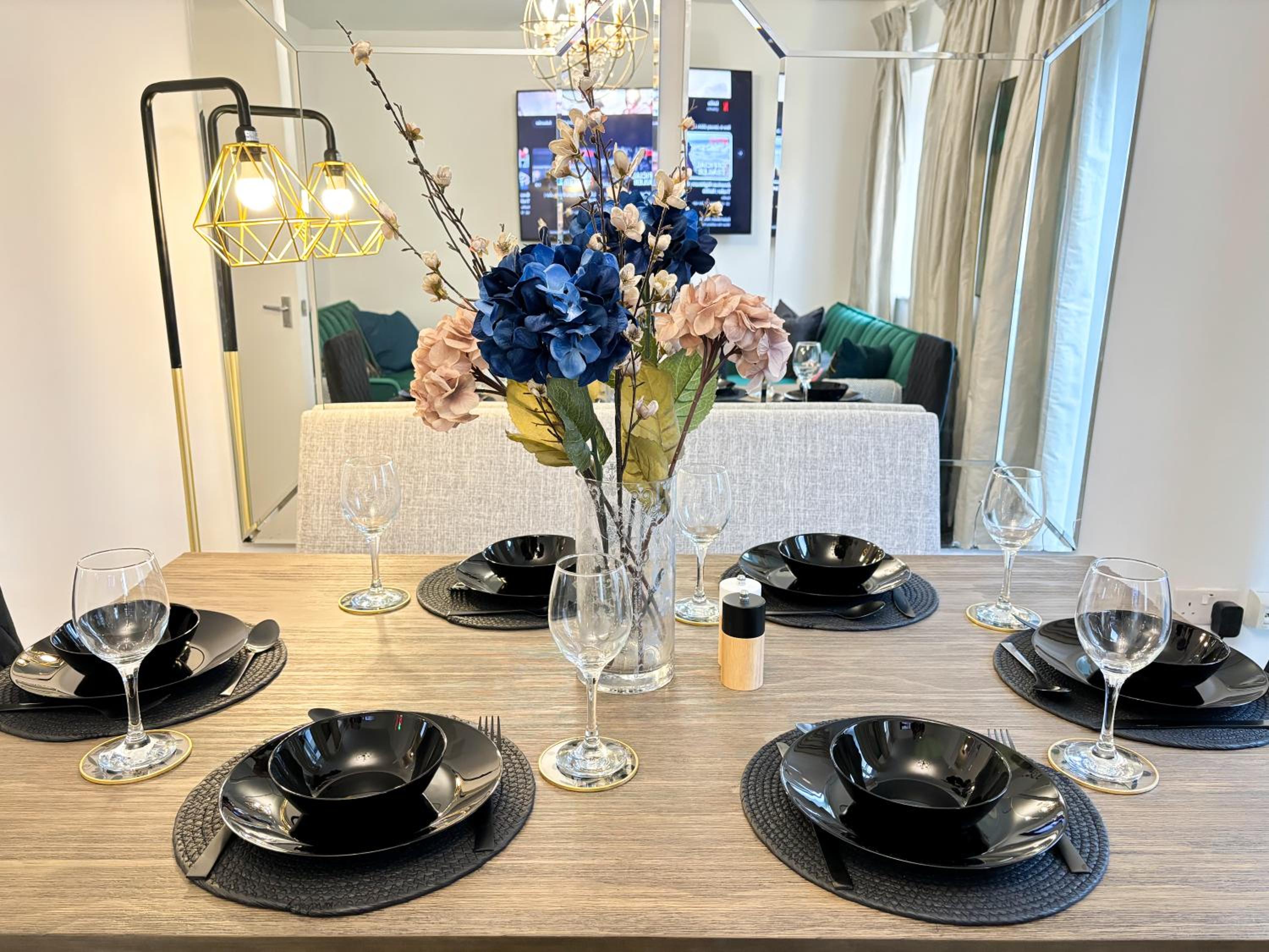 Luxury London Two Bedroom Apartment view 4