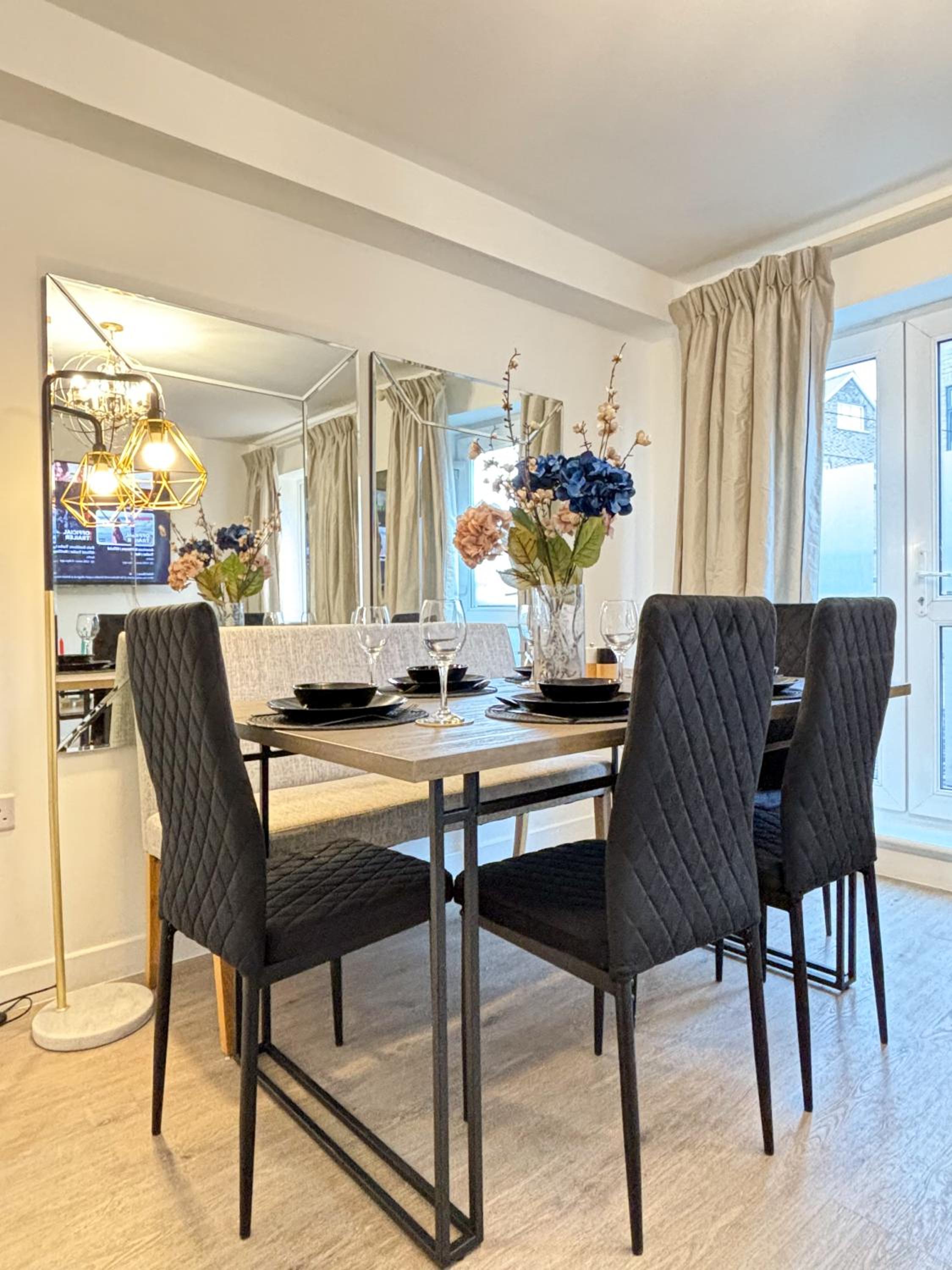 Luxury London Two Bedroom Apartment view 2