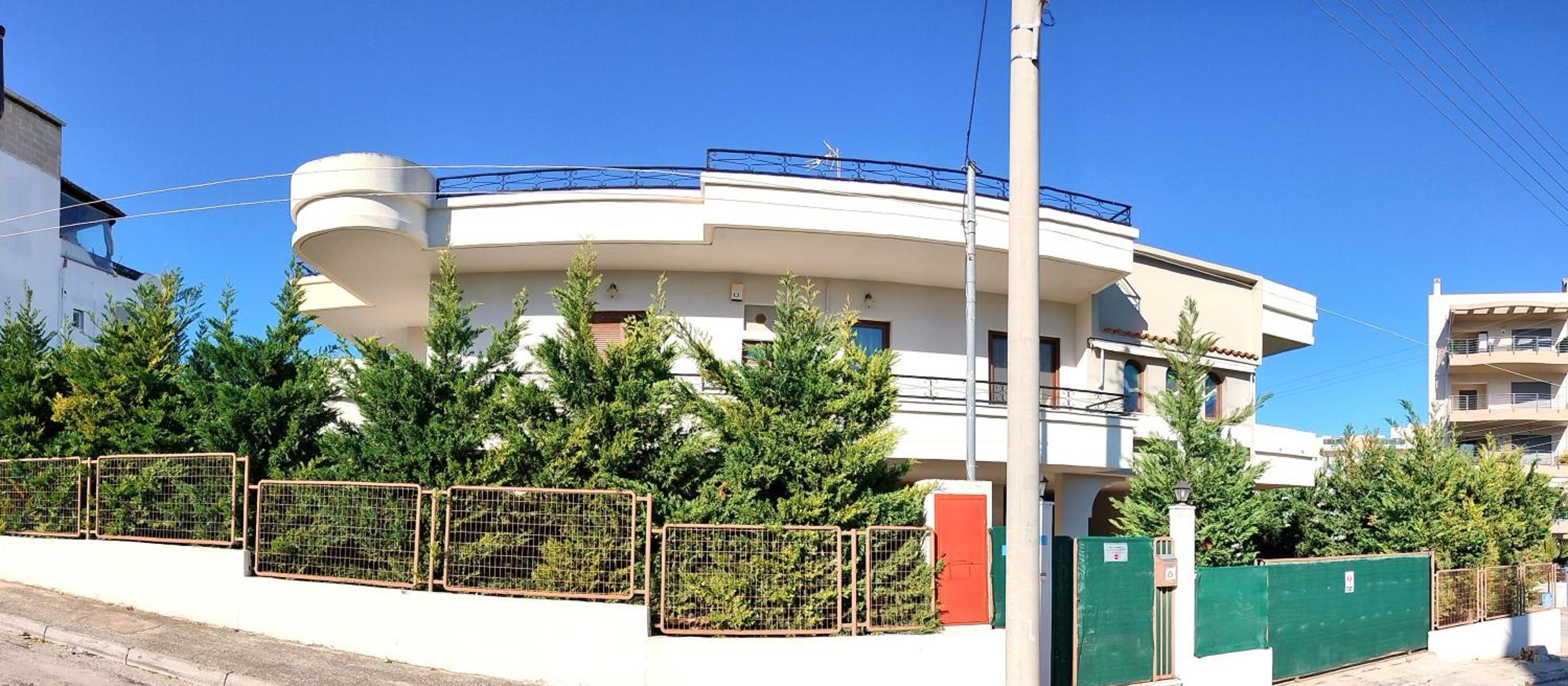 Spata sunrise house