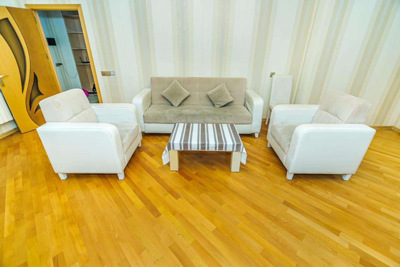 Apartment near Nizami street