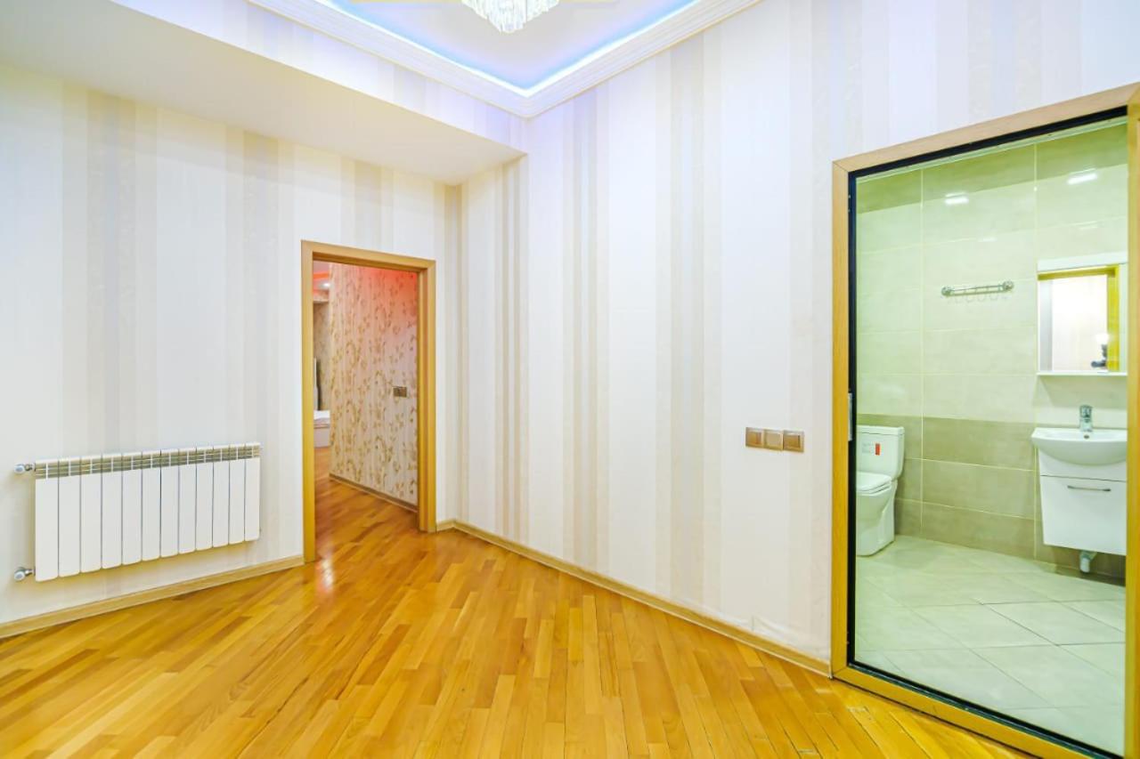 Apartment near Nizami street