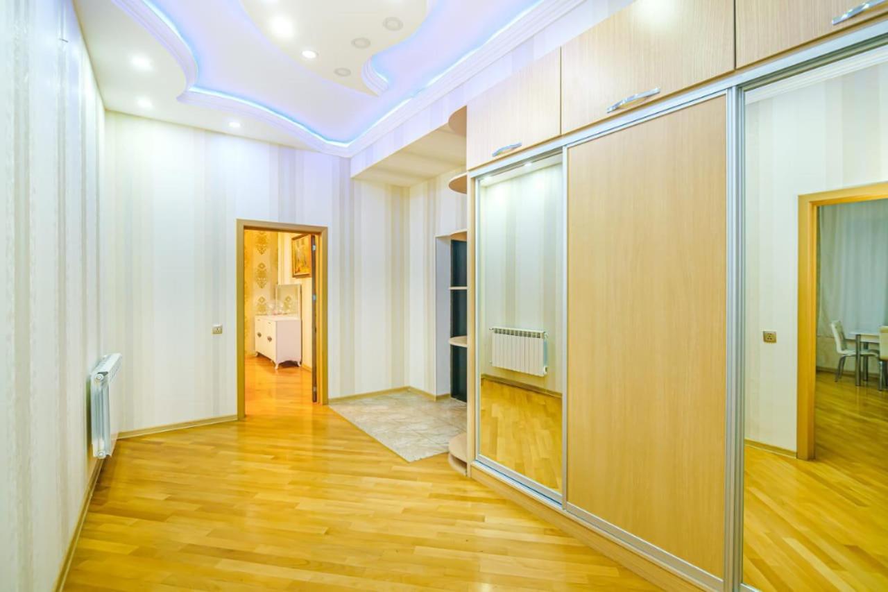Apartment near Nizami street