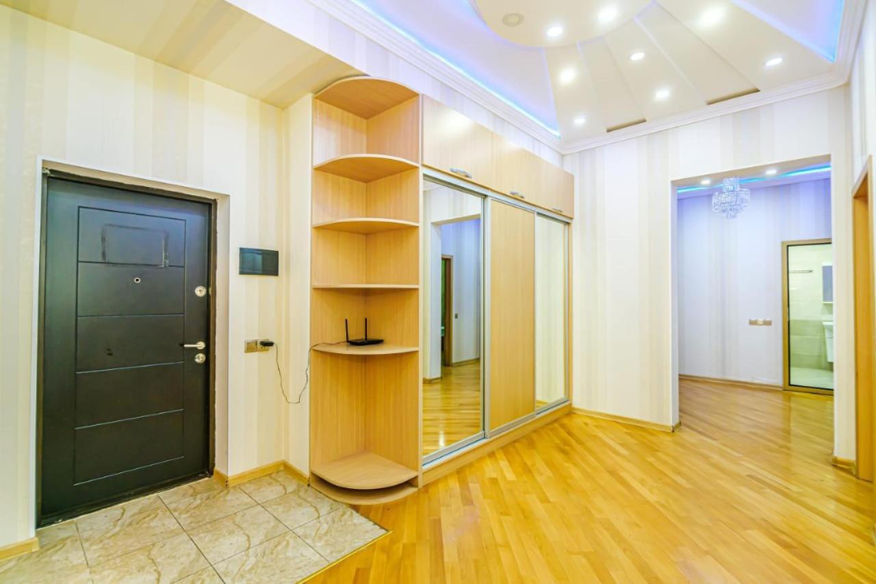 Apartment near Nizami street
