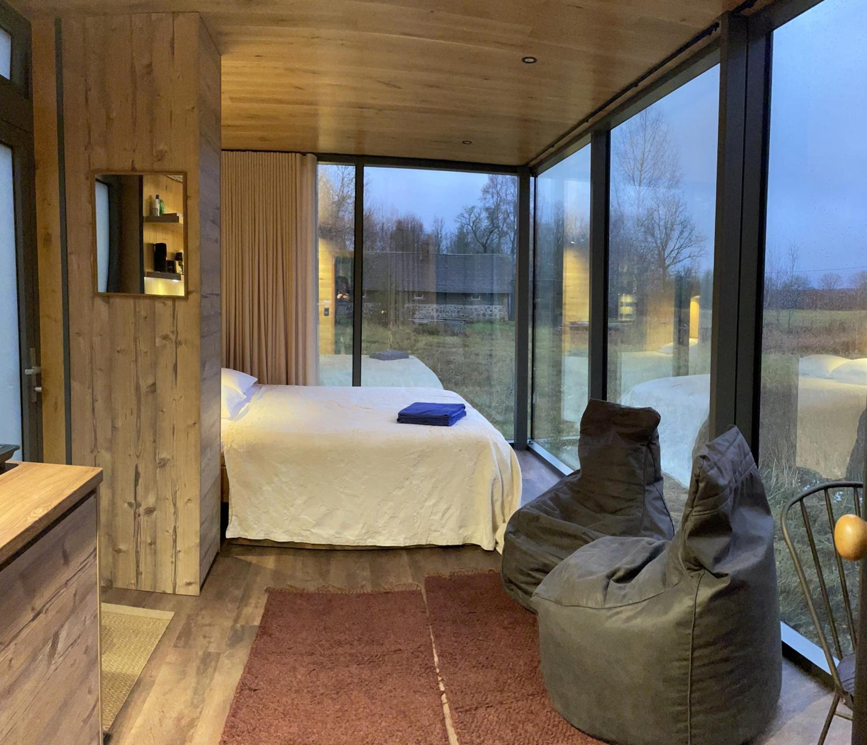 Kuldi Mirror House