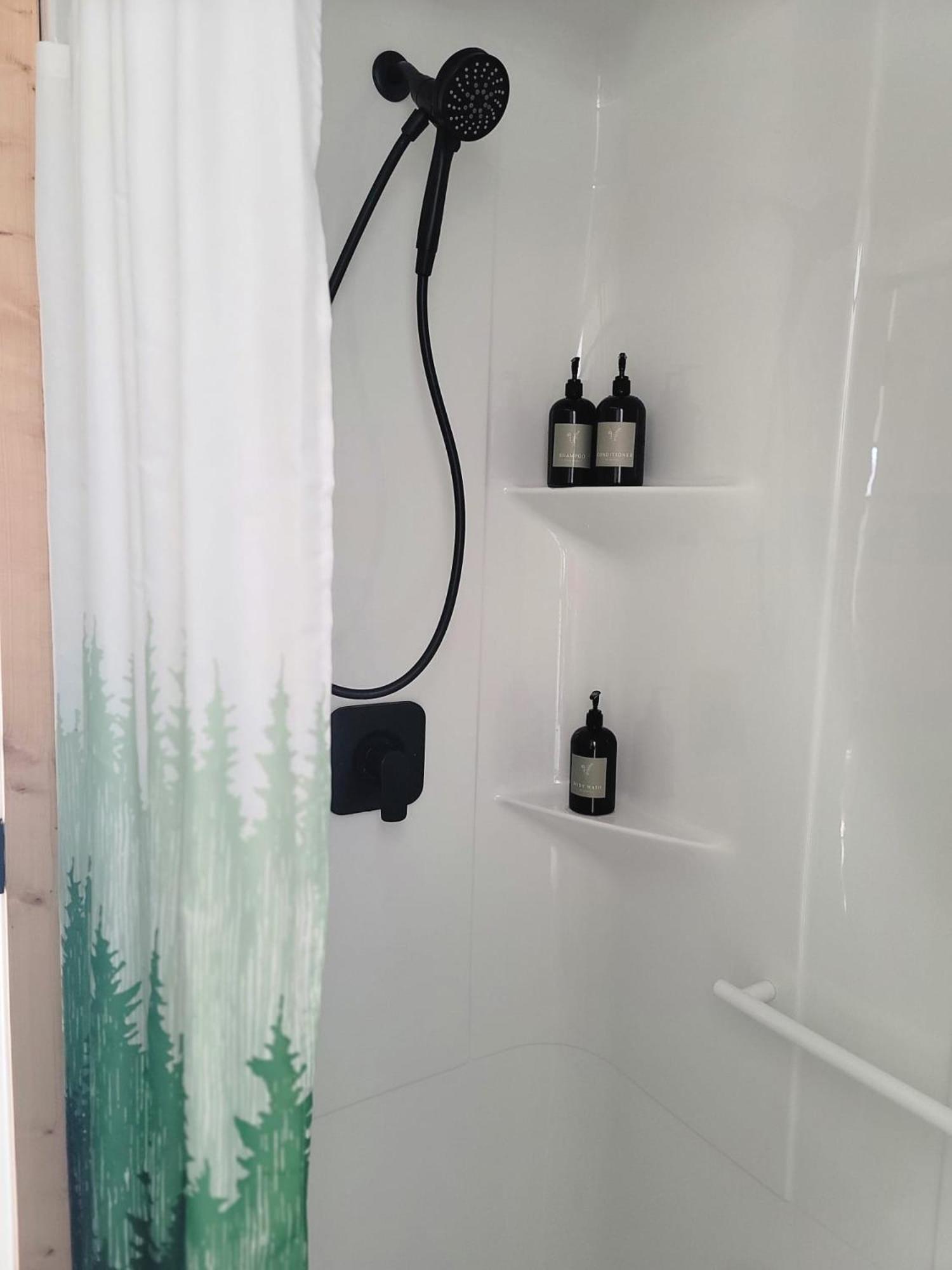 Slack tide suite